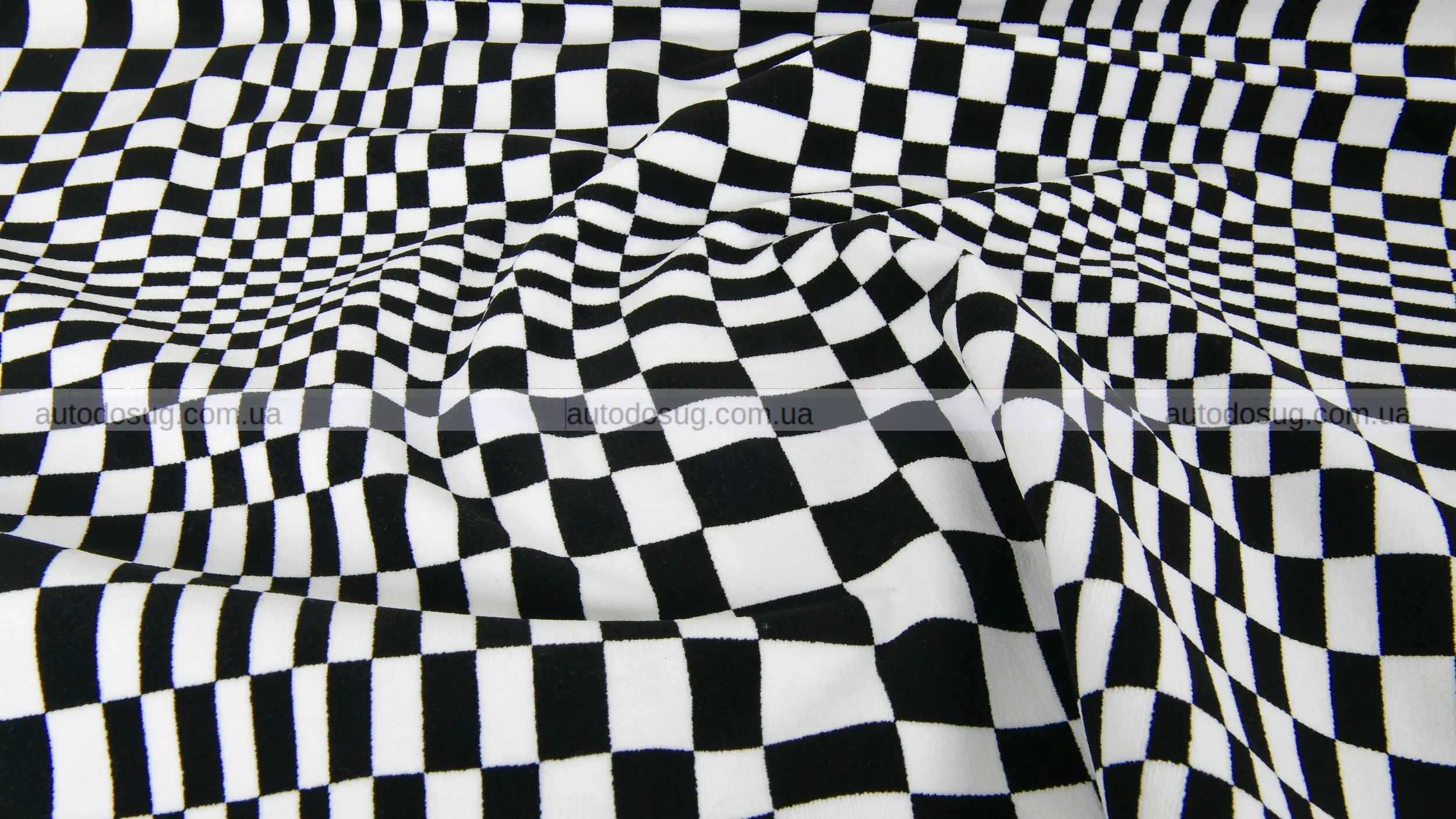 Porsche повертає свої найдикіші тканини сидінь