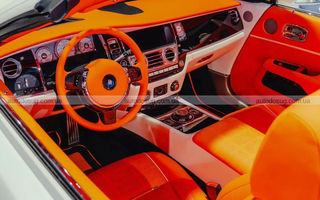 Rolls-Royce Dawn Venuum перетворив класичну розкіш у радикальний арт-об’єкт