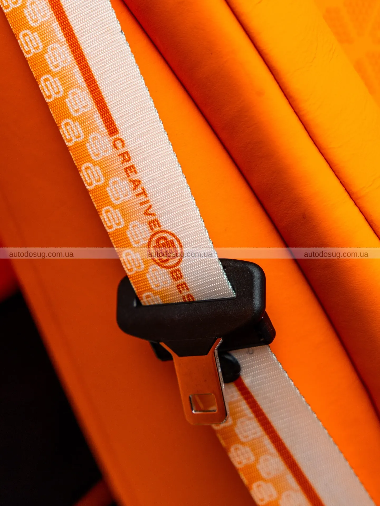 Rolls-Royce Dawn Venuum перетворив класичну розкіш у радикальний арт-об’єкт