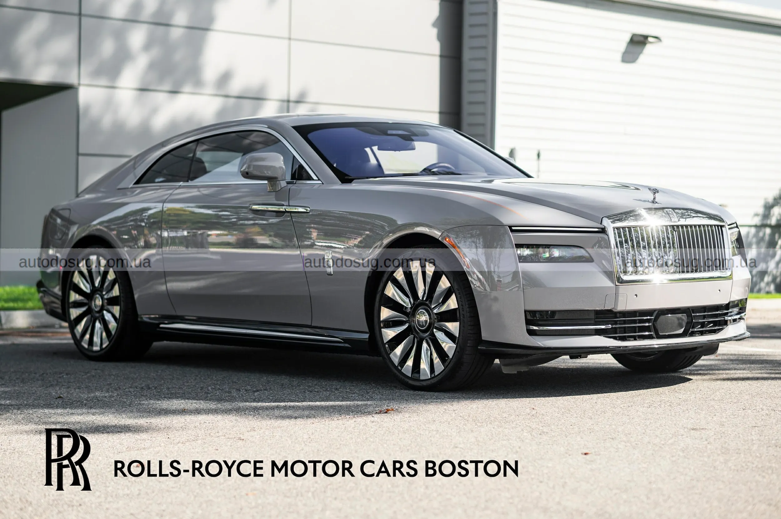 Rolls-Royce Spectre падає у вартості і ставить під сумнів сенс інвестувати в люксове EV