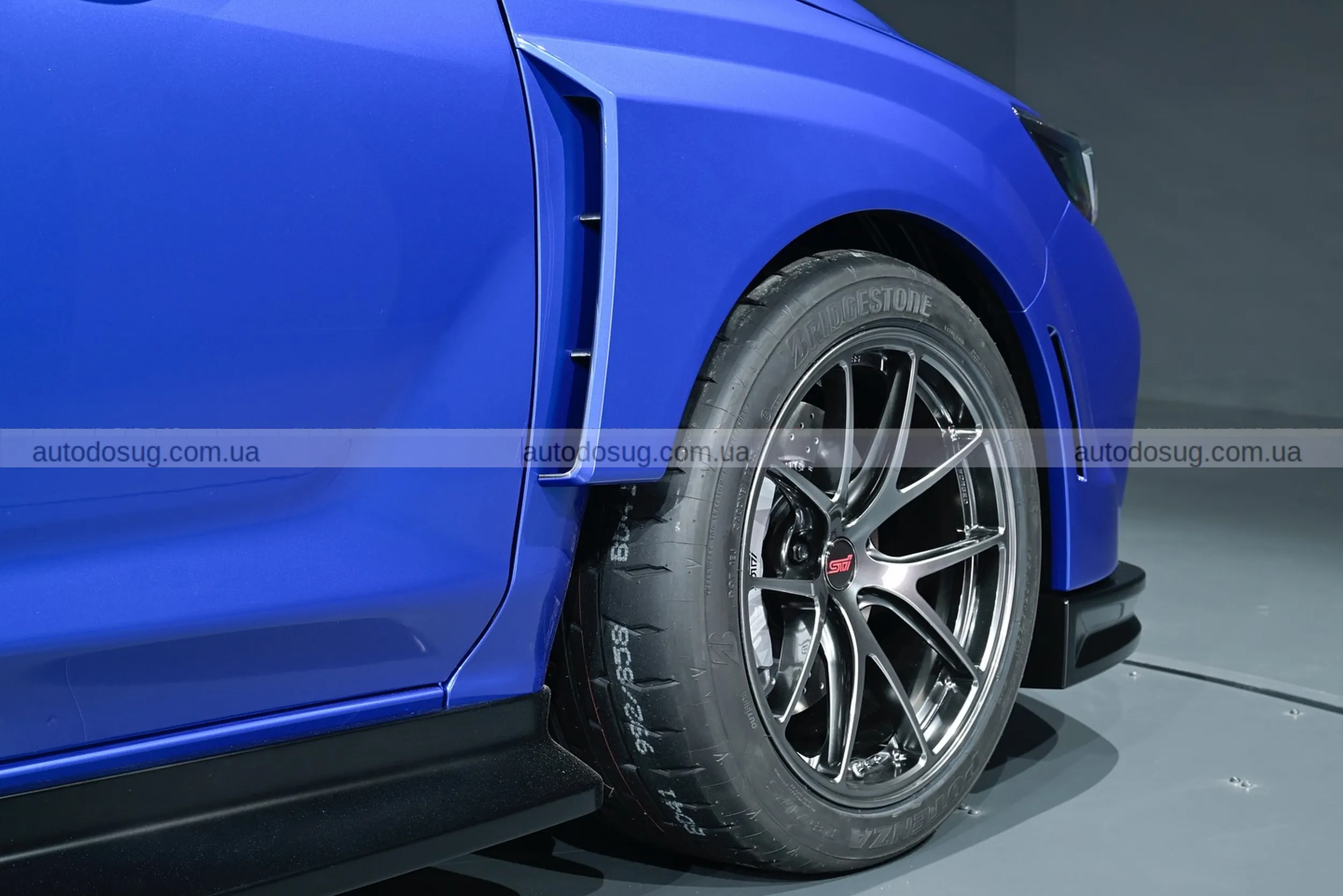 Subaru знову грає на два фронти