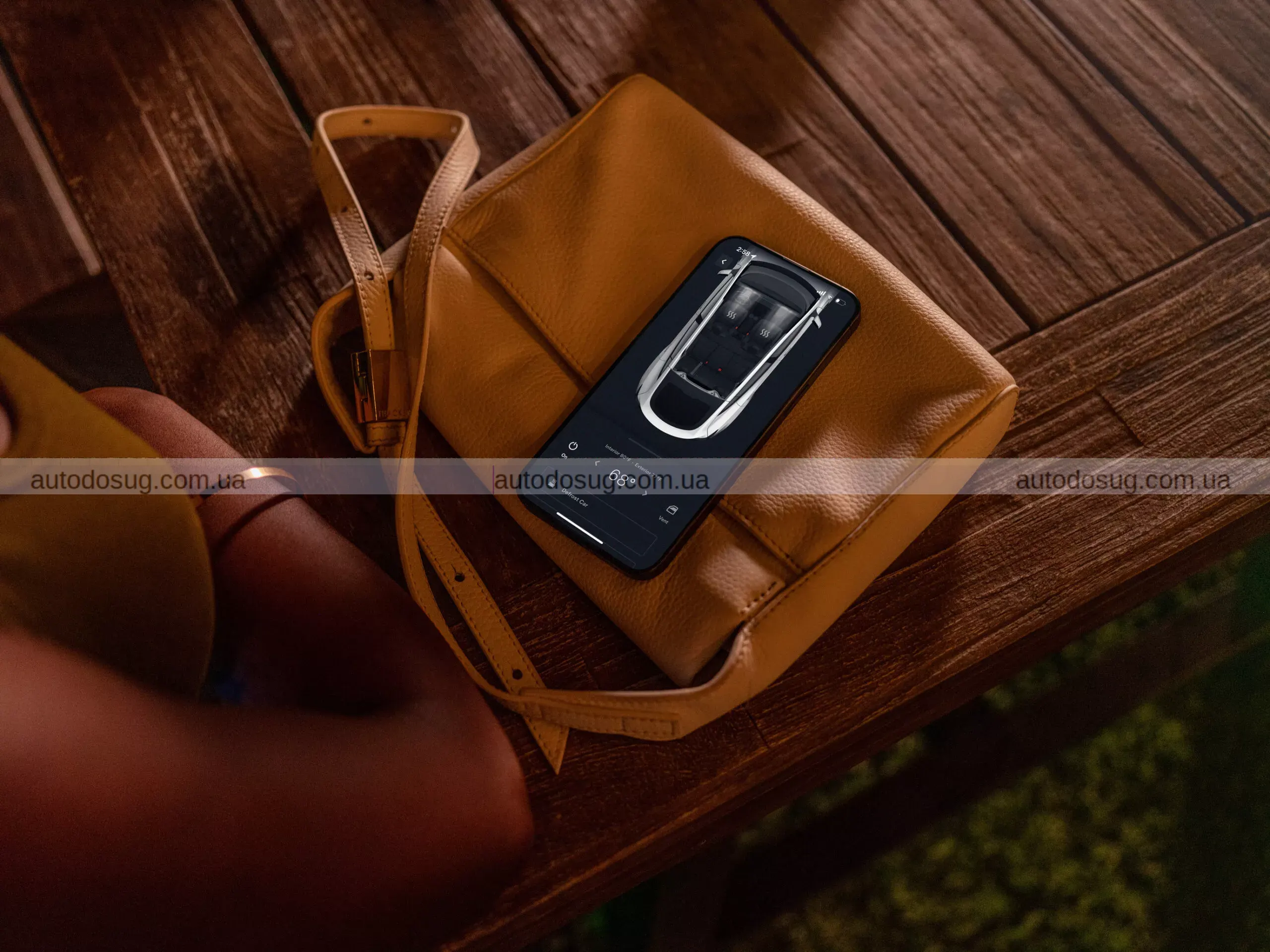 Tesla агресивно знижує ціну та майже доплачує за Model Y