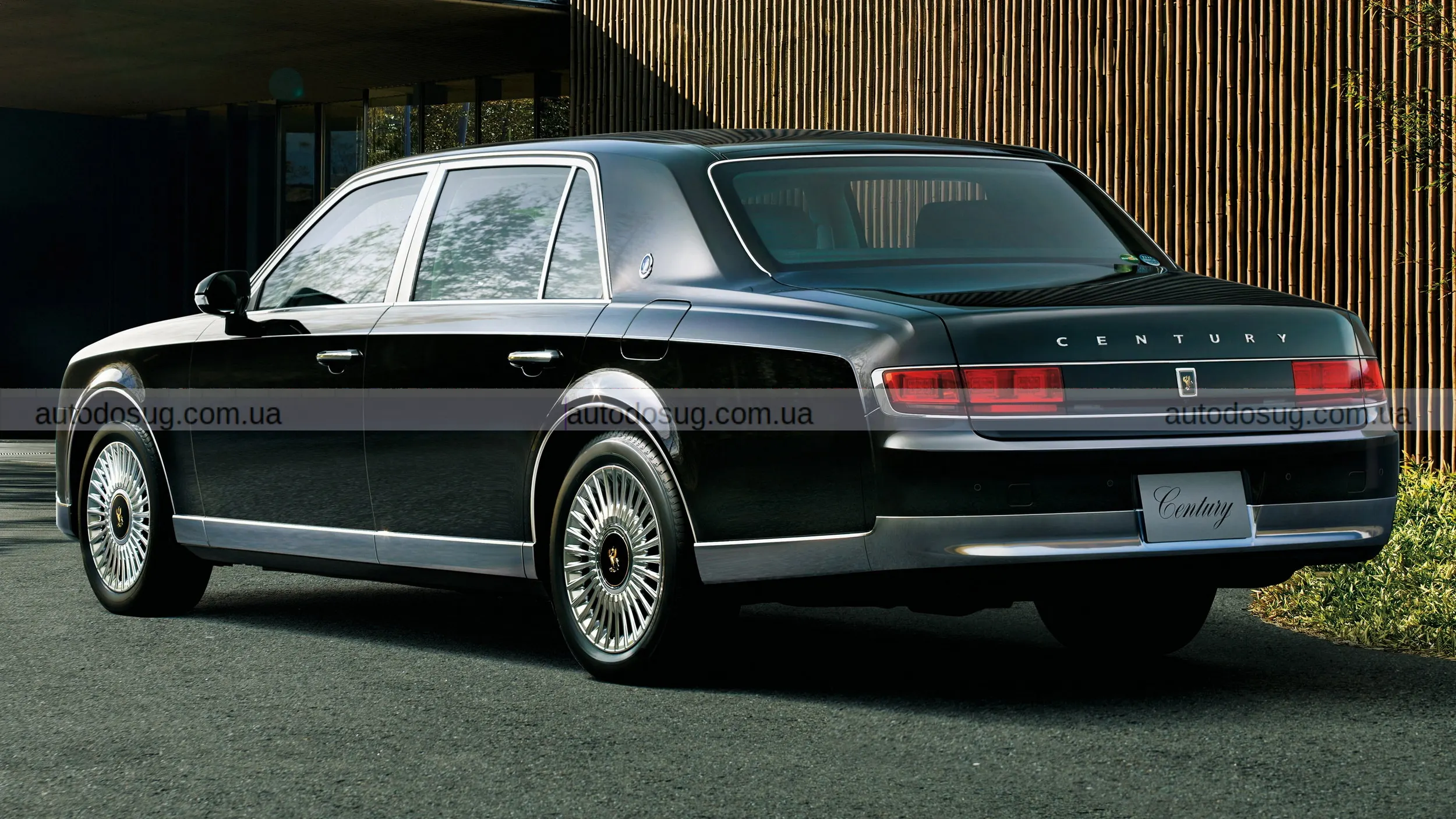 Toyota Century повертається