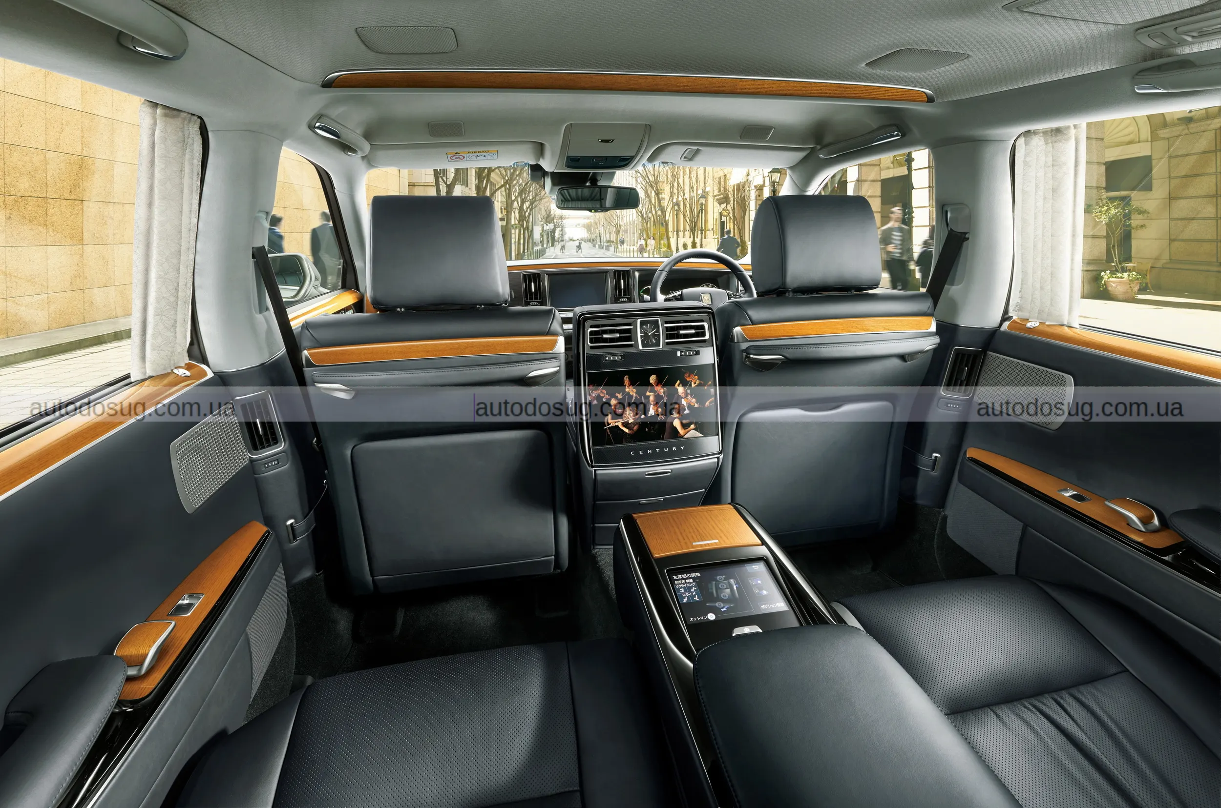 Toyota Century повертається