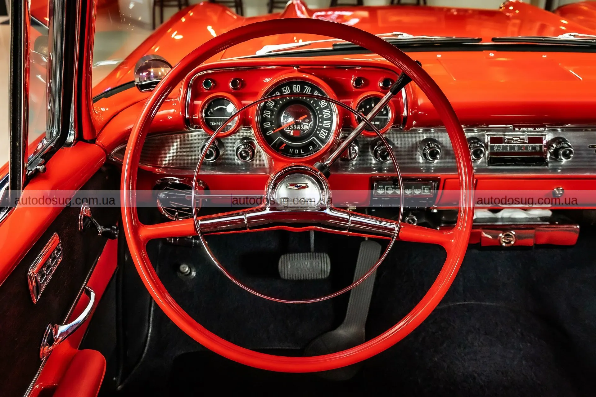 Цей класичний Chevrolet стає вірусним завдяки тому, що жоден сучасний автомобіль не може повторити