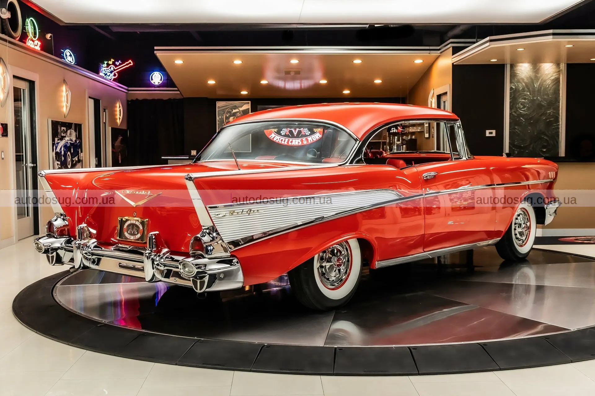 Цей класичний Chevrolet стає вірусним завдяки тому, що жоден сучасний автомобіль не може повторити