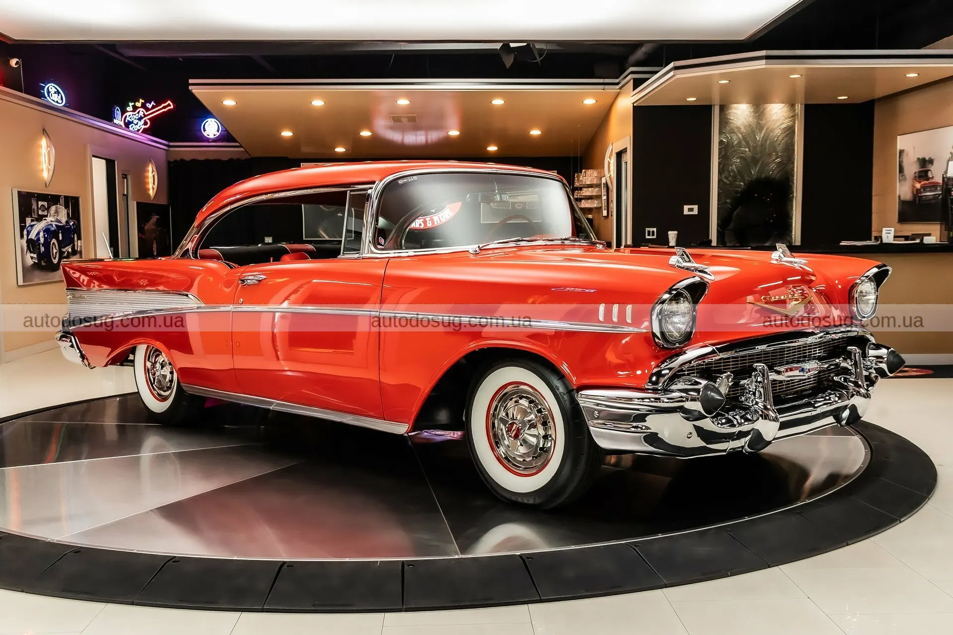 Цей класичний Chevrolet стає вірусним завдяки тому, що жоден сучасний автомобіль не може повторити