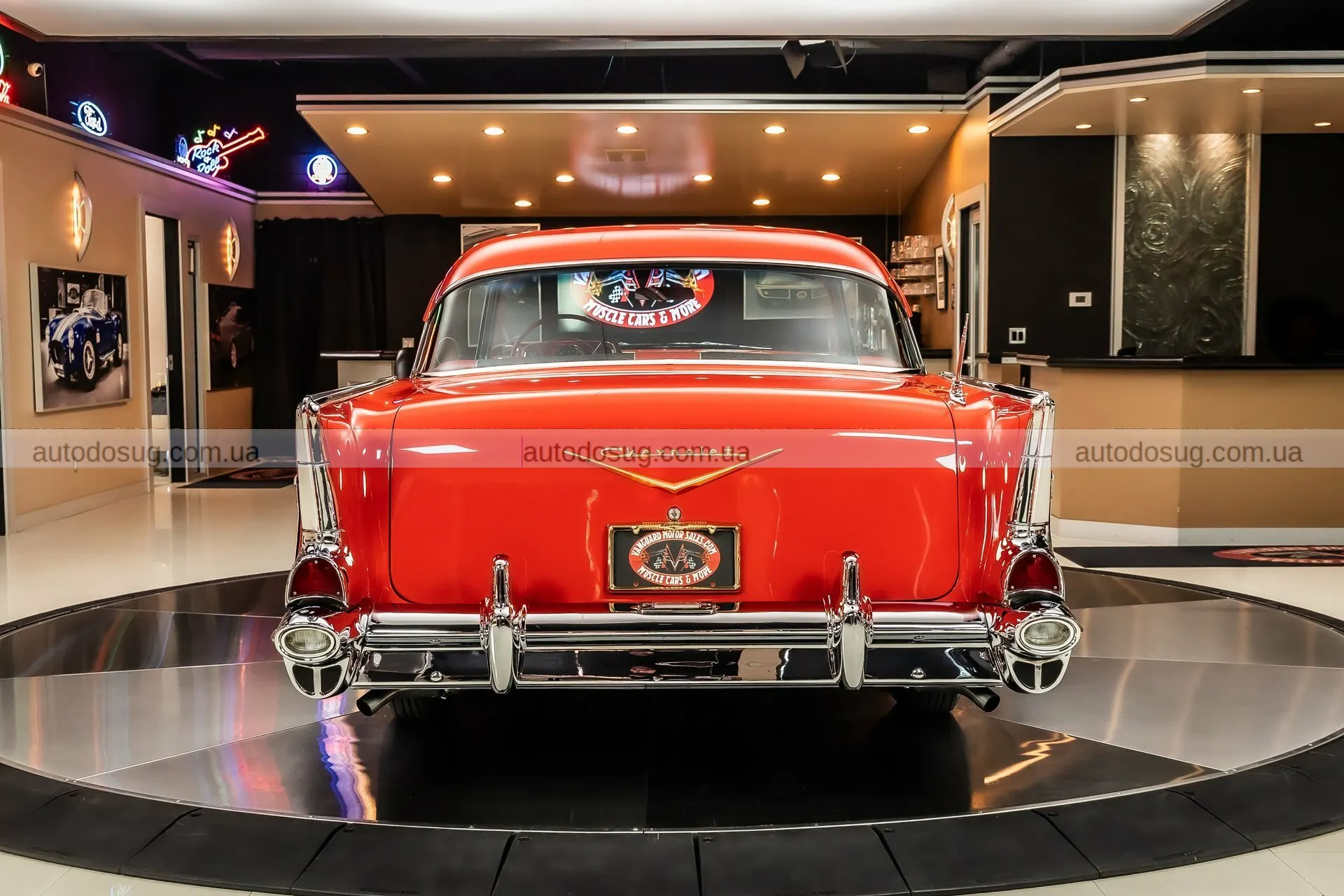 Цей класичний Chevrolet стає вірусним завдяки тому, що жоден сучасний автомобіль не може повторити