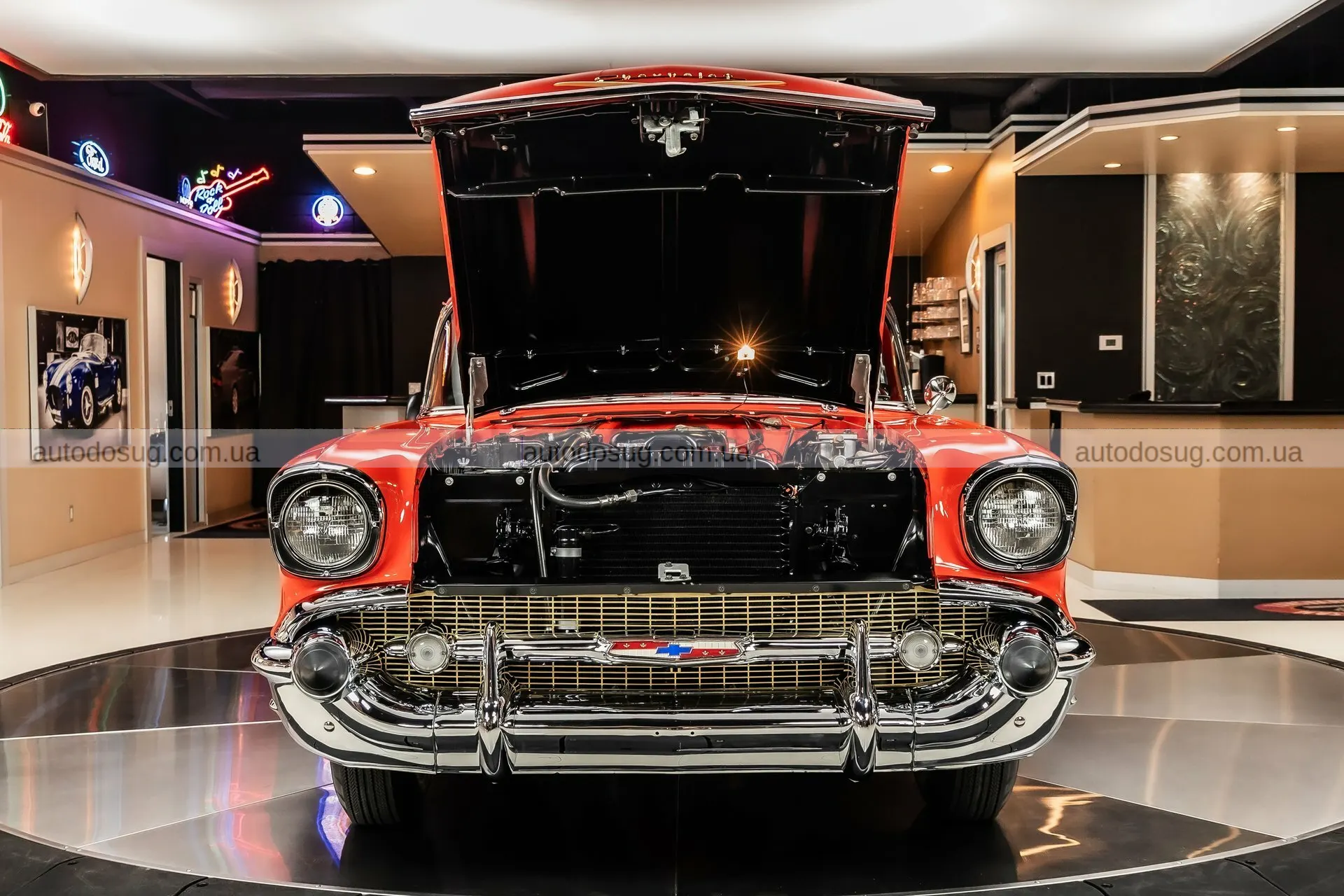 Цей класичний Chevrolet стає вірусним завдяки тому, що жоден сучасний автомобіль не може повторити