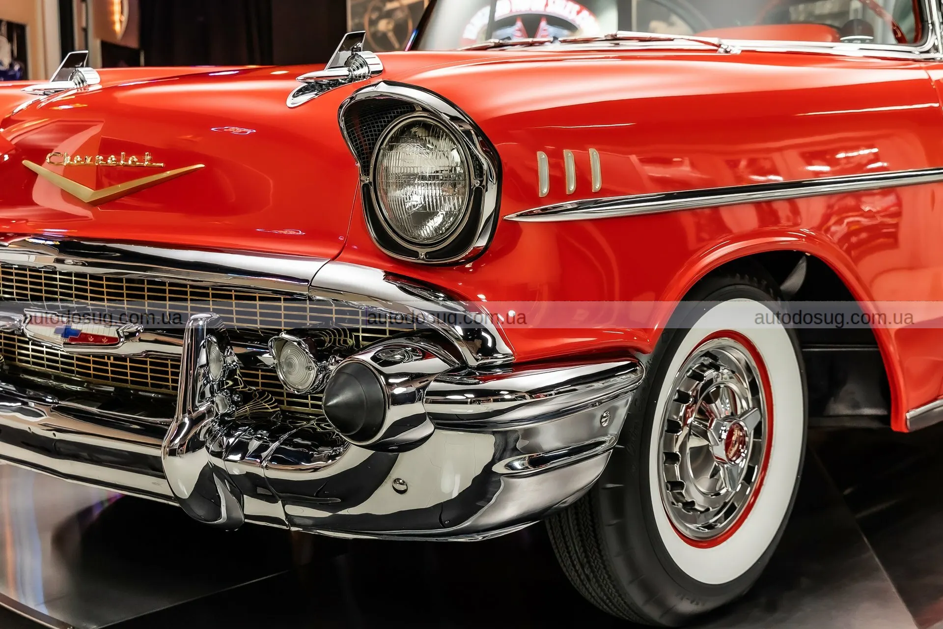 Цей класичний Chevrolet стає вірусним завдяки тому, що жоден сучасний автомобіль не може повторити