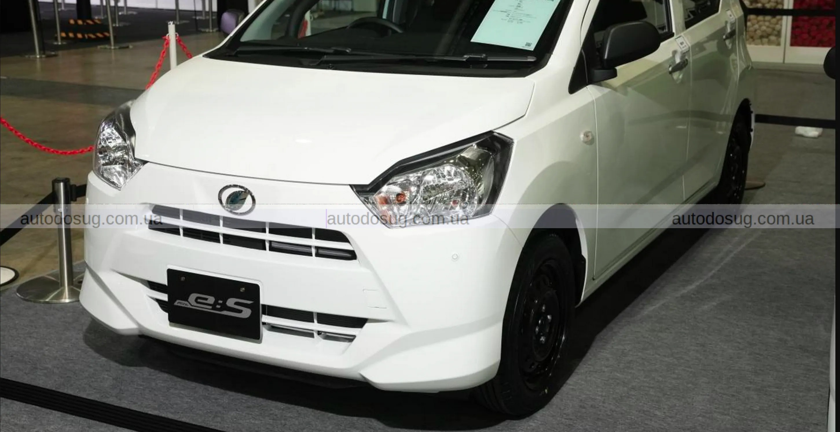 Daihatsu Mira перевтілюється у спальний Kei Car з каркасом безпеки