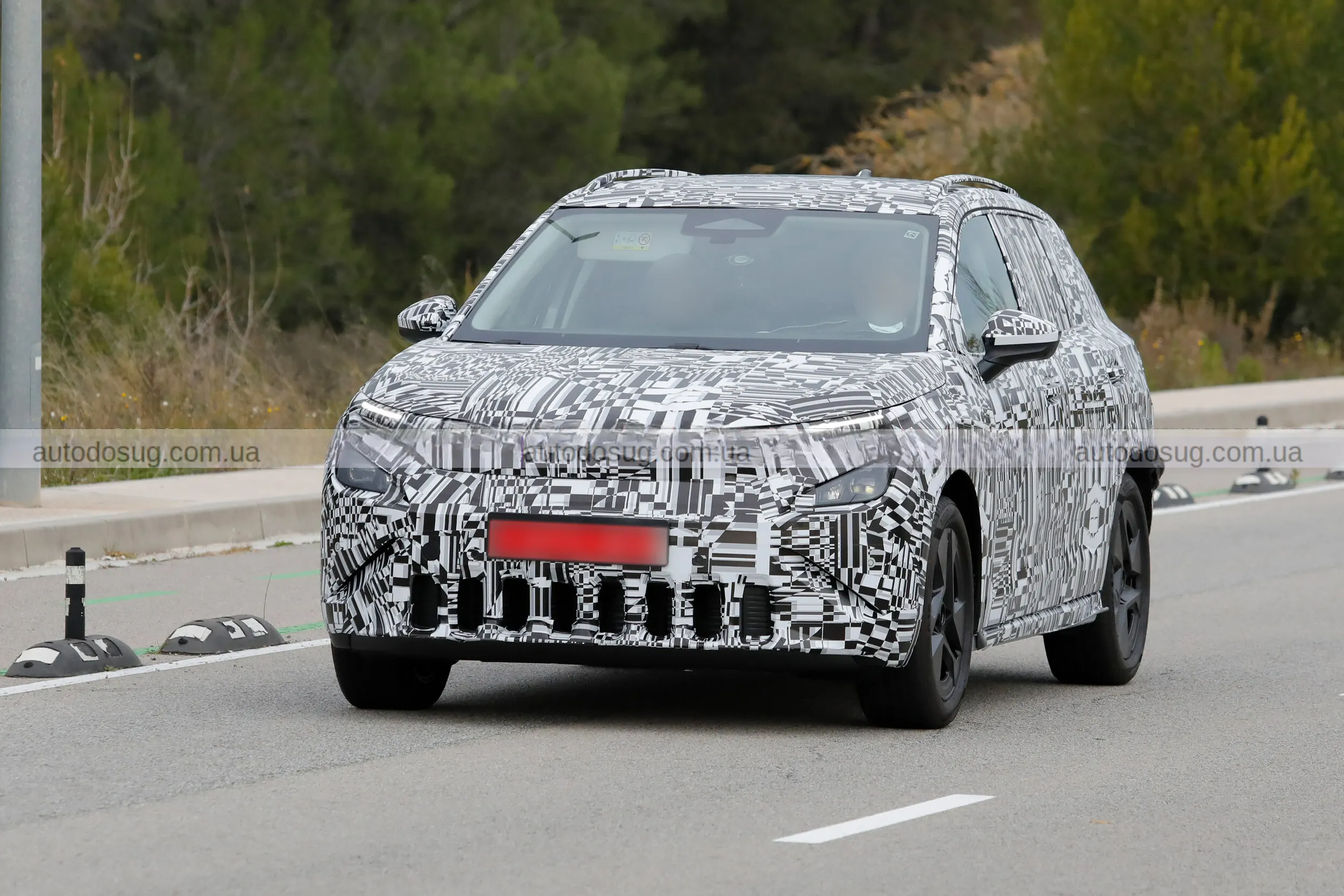 Електричний Škoda Epiq виглядає, мов хотів бути Jeep, але залишився «народним» кросовером