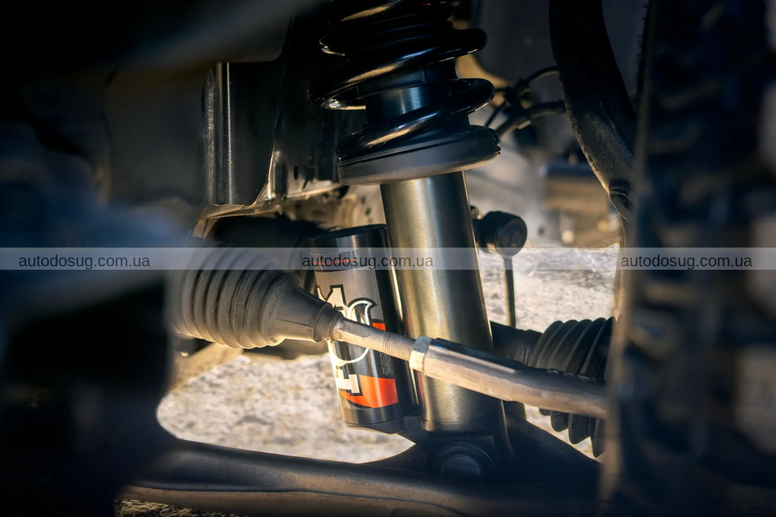 Ford Bronco RTR схожий на Raptor, але без його сили