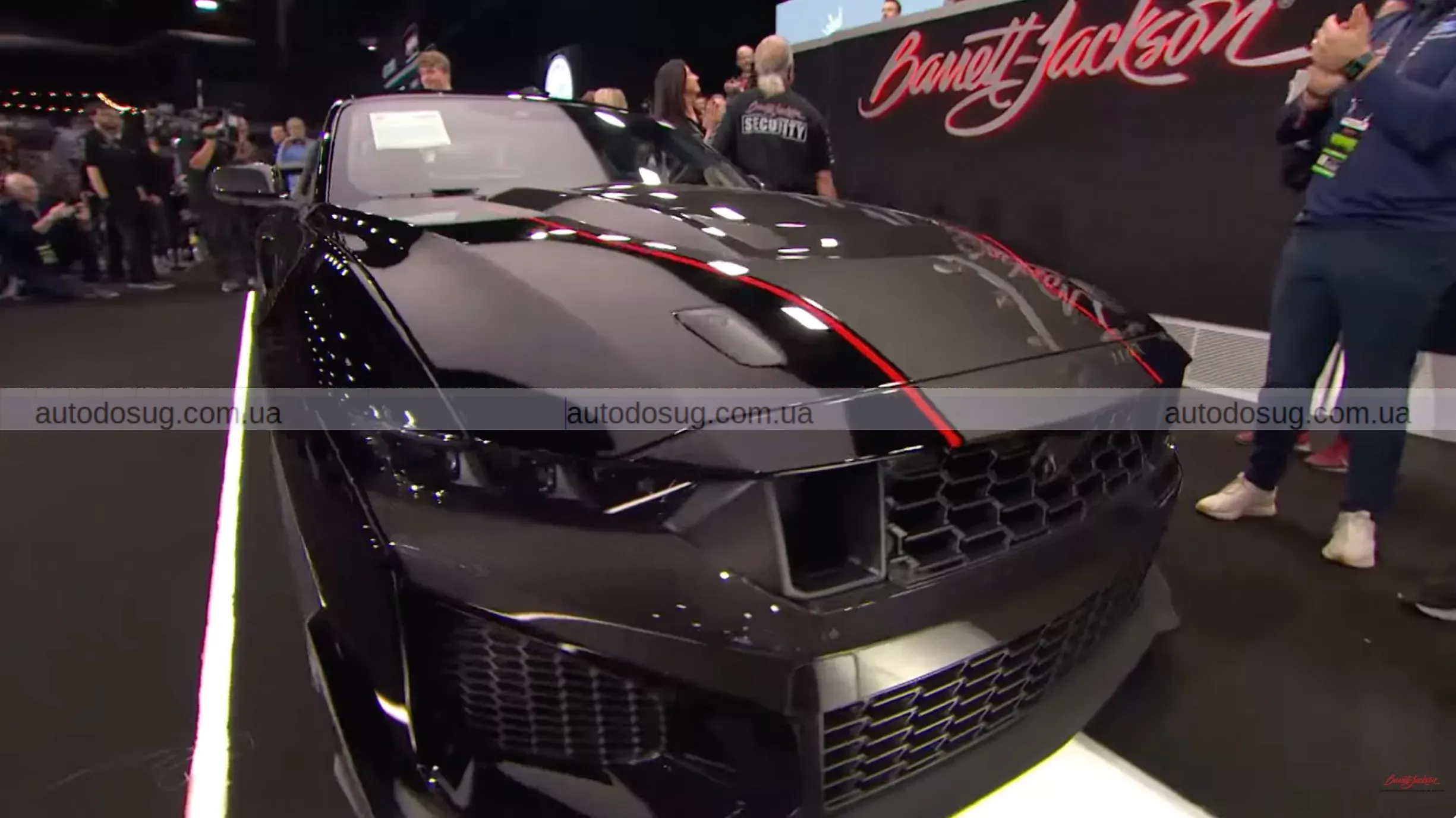 Ford підтверджує, що Mustang Dark Horse SC має «понад 700 кінських сил»