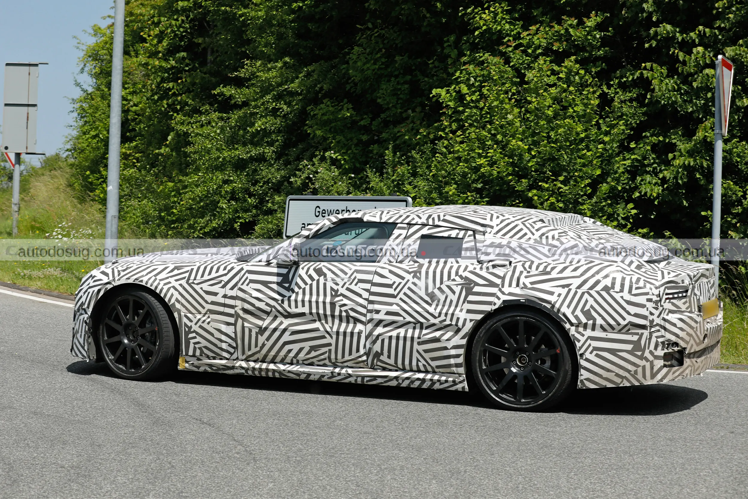 Jaguar на шляху до електричного майбутнього