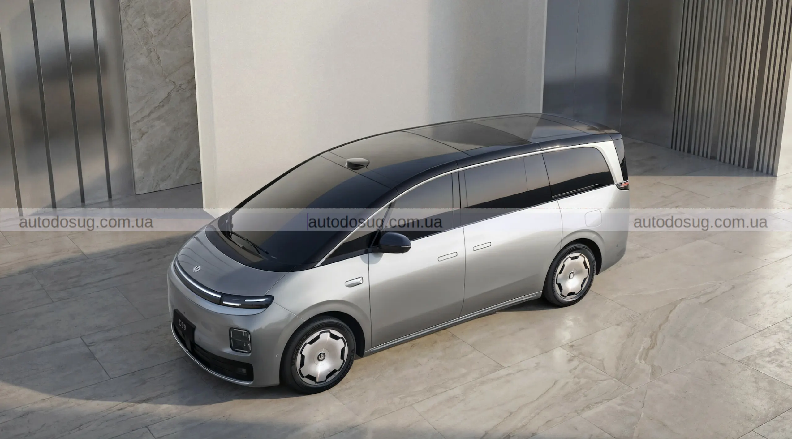 Leapmotor D99 представляє електричний мінівен з величезними батареями і запасом ходу, що вражає