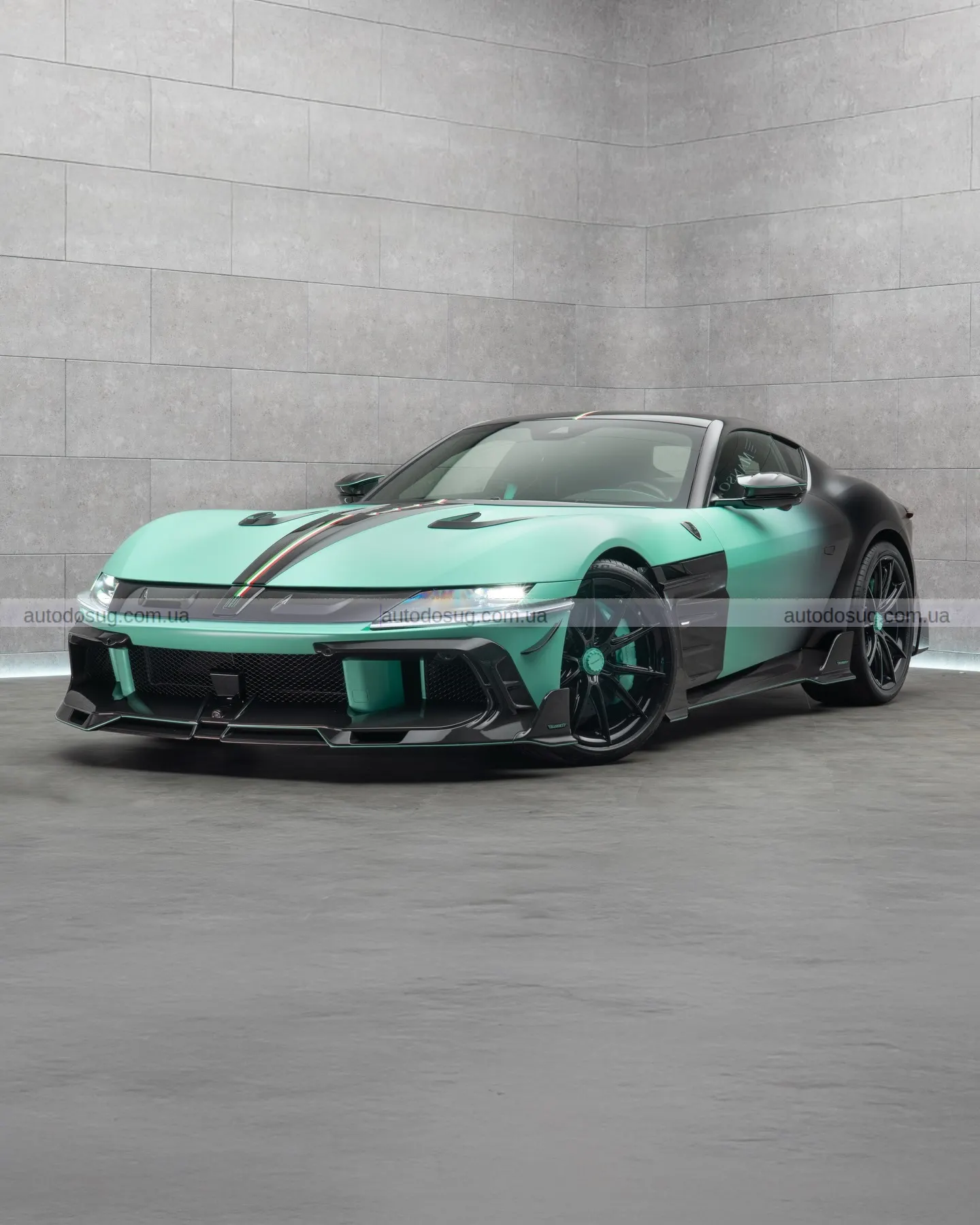 Mansory тюнінгувала Ferrari 12Cilindri, додавши до нього новий карбоновий кузов