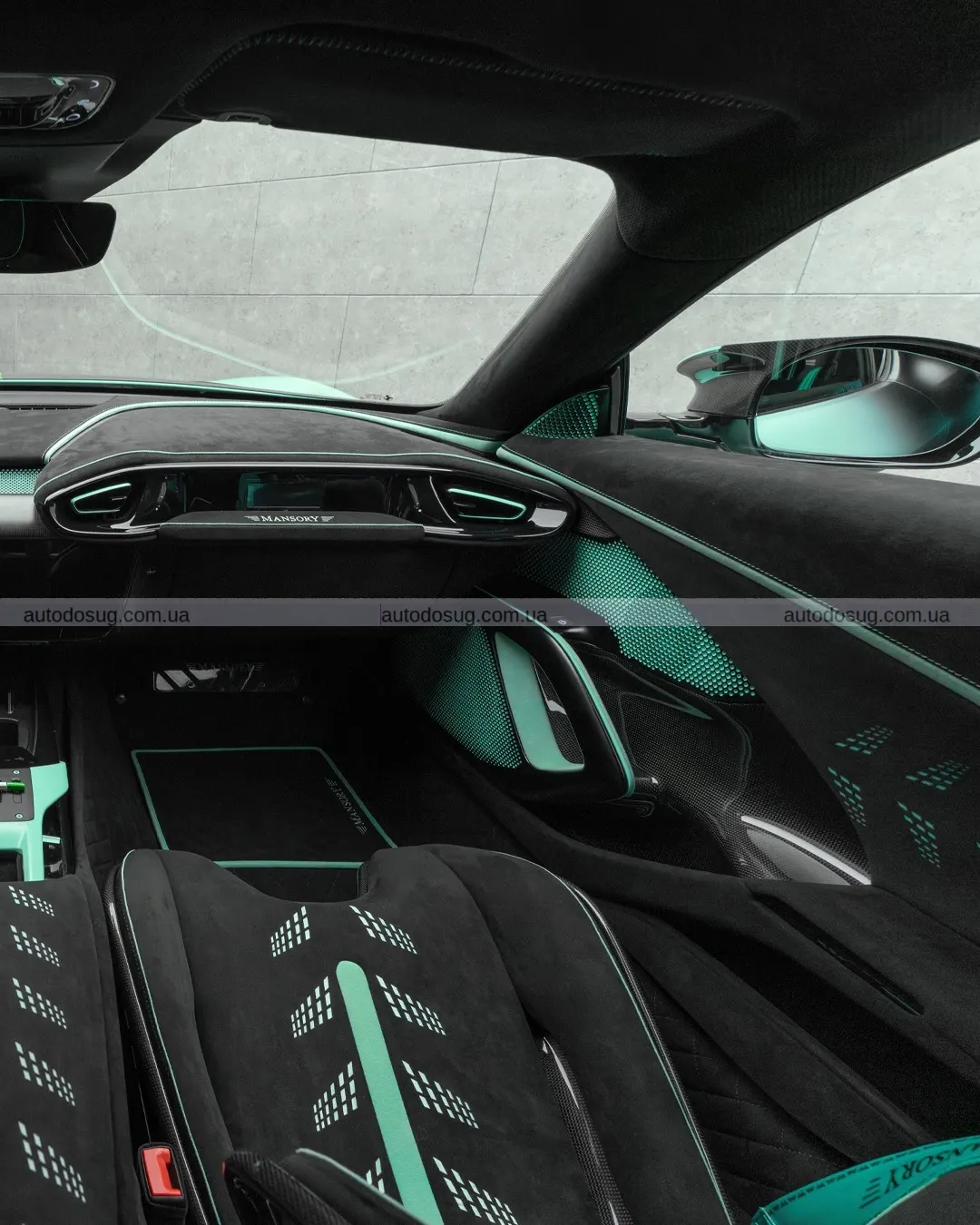 Mansory тюнінгувала Ferrari 12Cilindri, додавши до нього новий карбоновий кузов