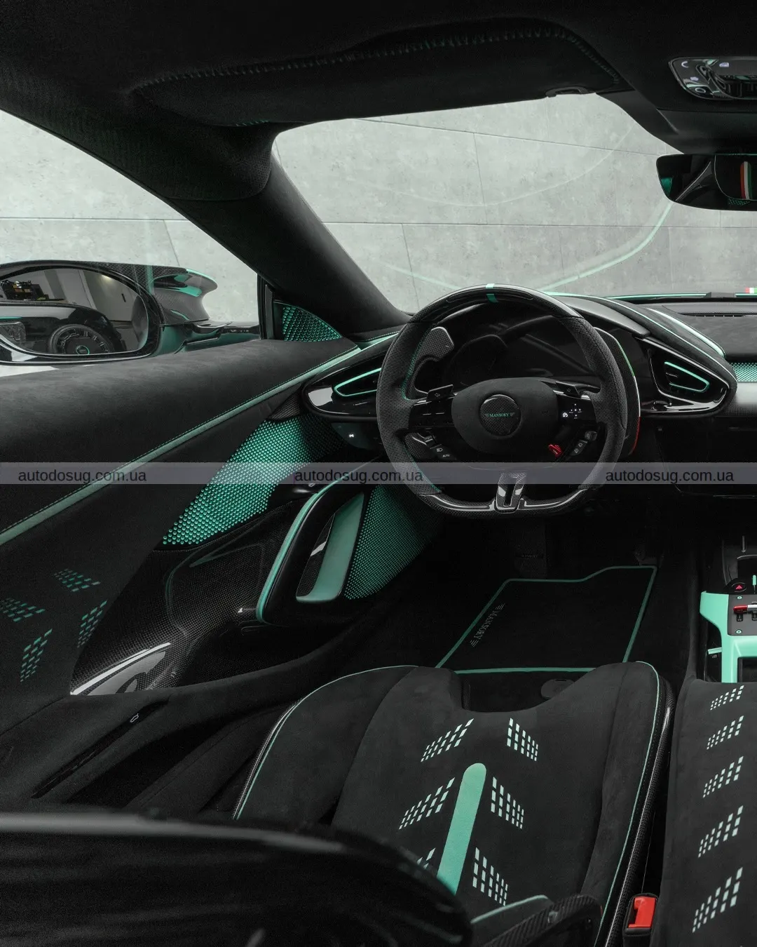 Mansory тюнінгувала Ferrari 12Cilindri, додавши до нього новий карбоновий кузов