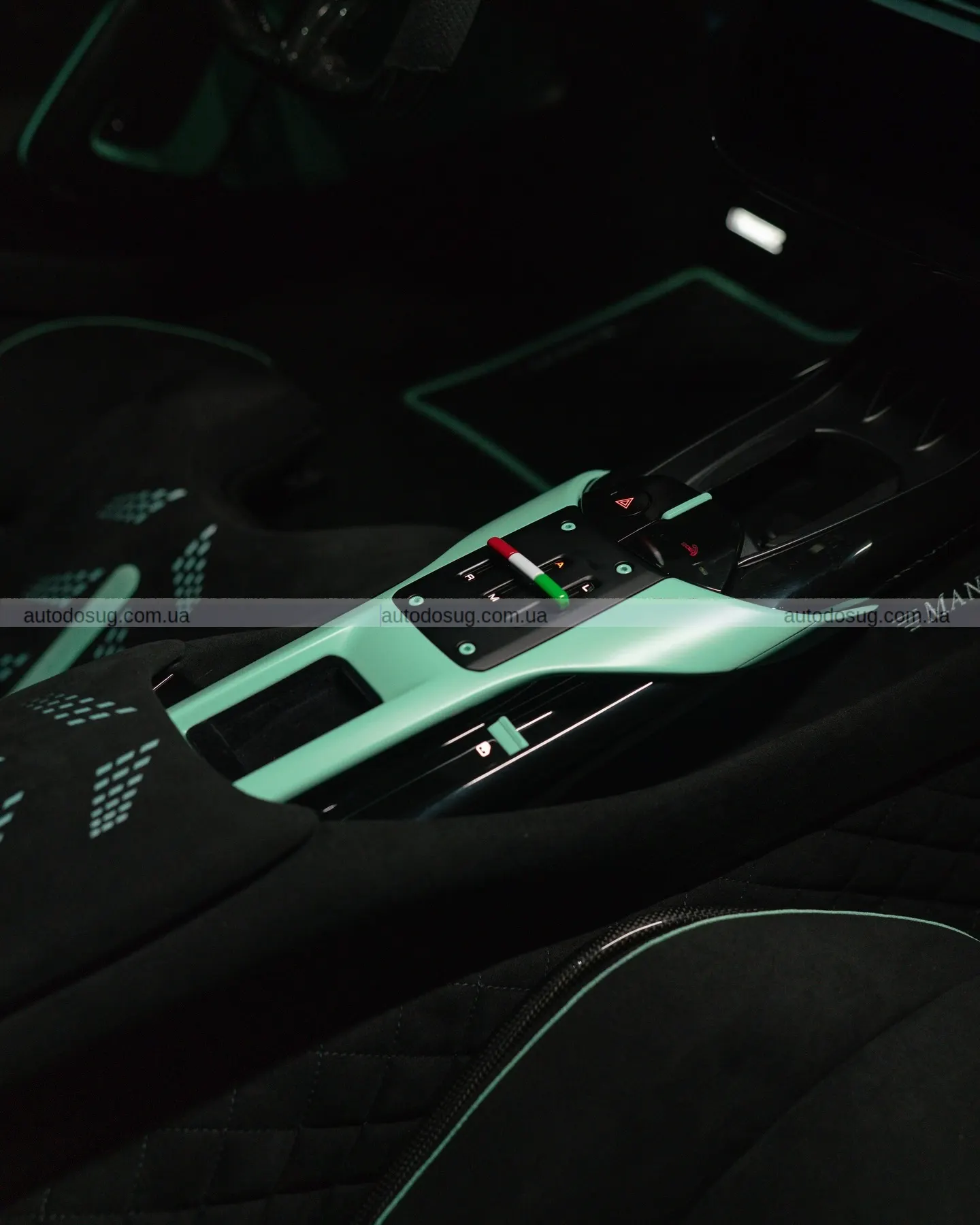 Mansory тюнінгувала Ferrari 12Cilindri, додавши до нього новий карбоновий кузов