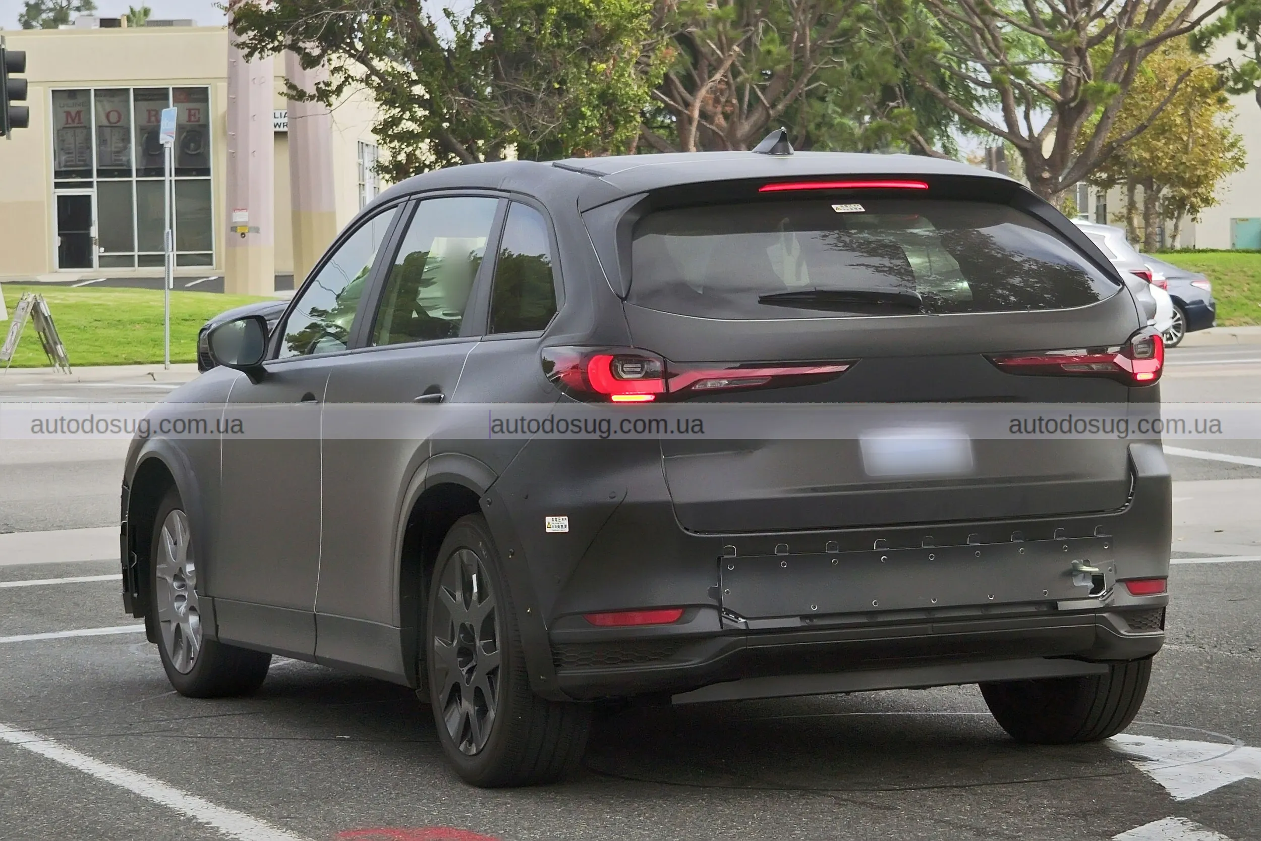 Mazda відкладає масштабну електрифікацію і робить ставку на гібриди