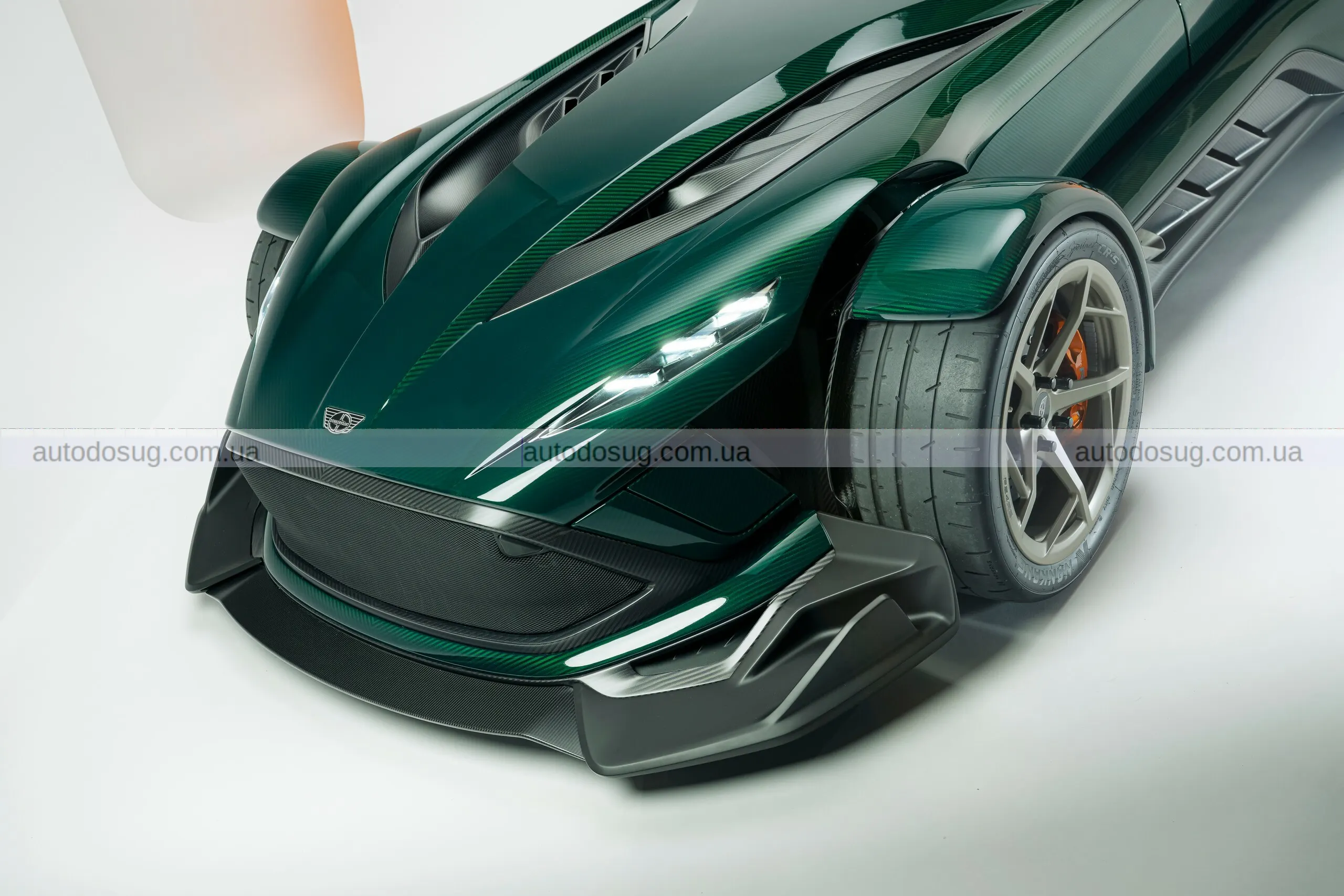 Новий Donkervoort P24 RS буде доступний у версіях потужністю 400, 500 та 600 к.с.