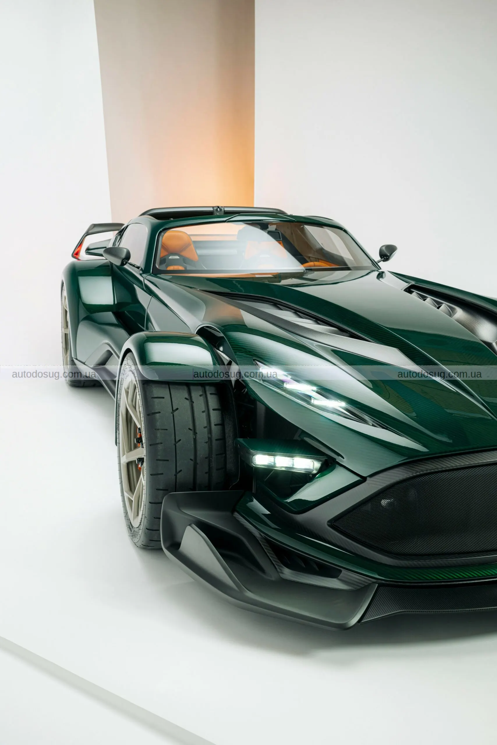 Новий Donkervoort P24 RS буде доступний у версіях потужністю 400, 500 та 600 к.с.