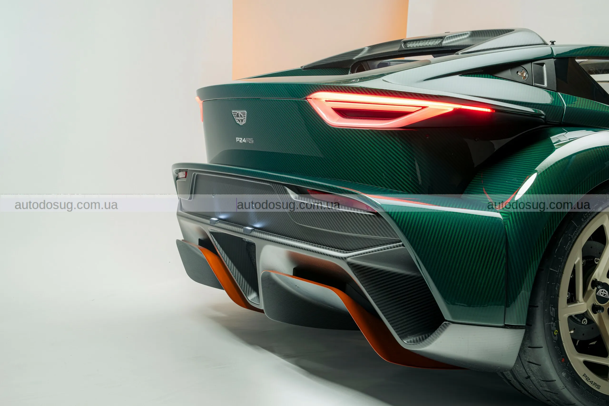 Новий Donkervoort P24 RS буде доступний у версіях потужністю 400, 500 та 600 к.с.