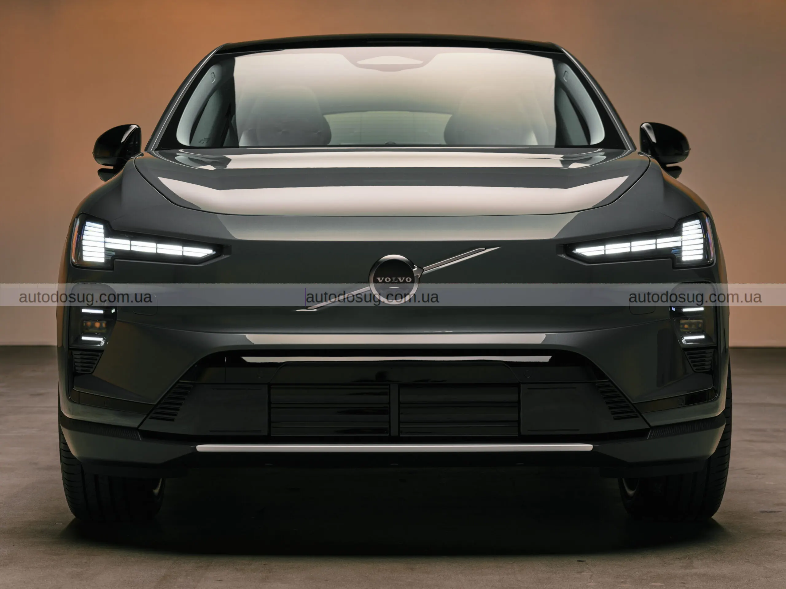 Новий позашляховик Volvo EX60 з запасом ходу 400 миль має новий стандарт дальності й заряджання серед EV