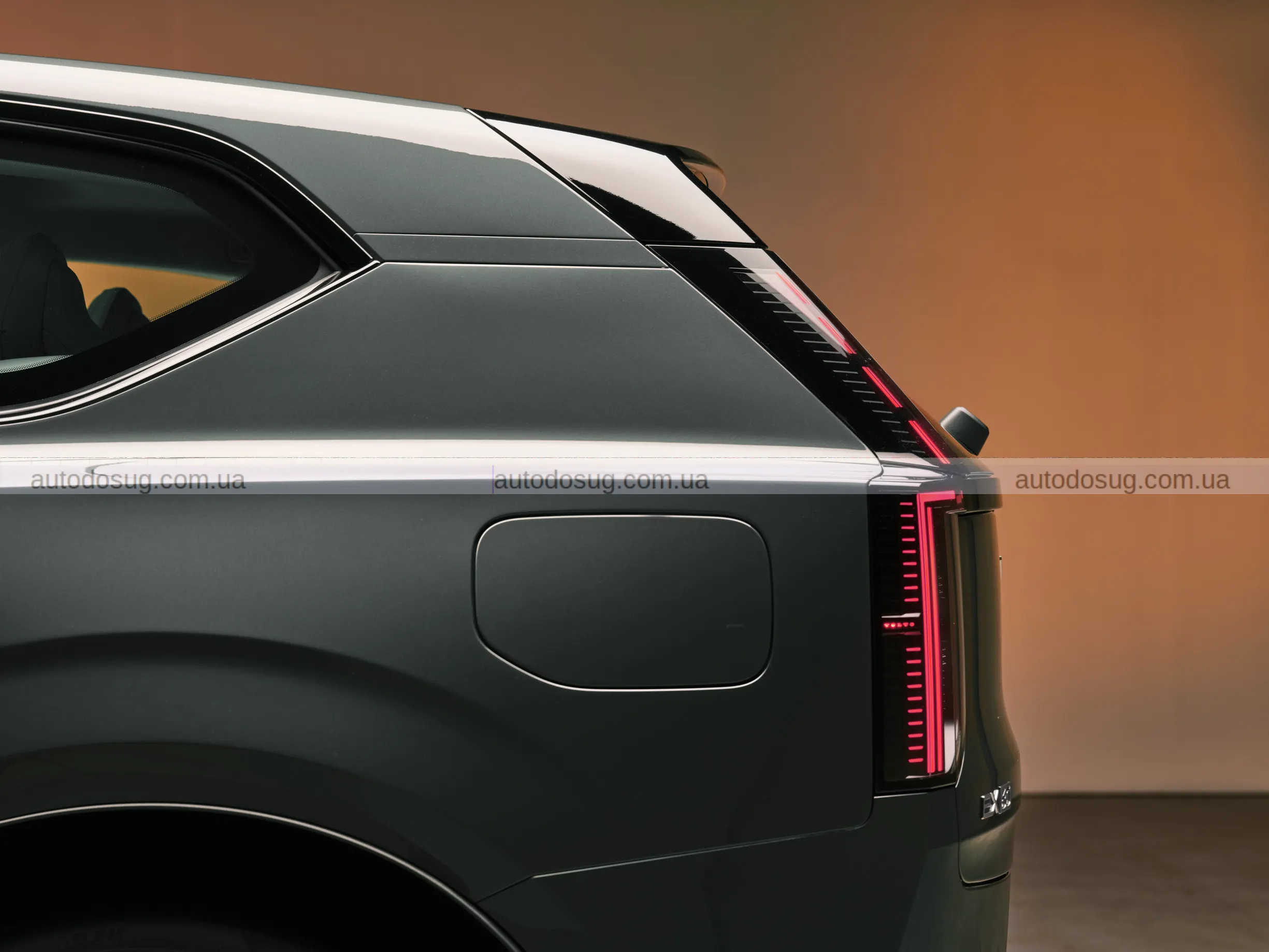 Новий позашляховик Volvo EX60 з запасом ходу 400 миль має новий стандарт дальності й заряджання серед EV