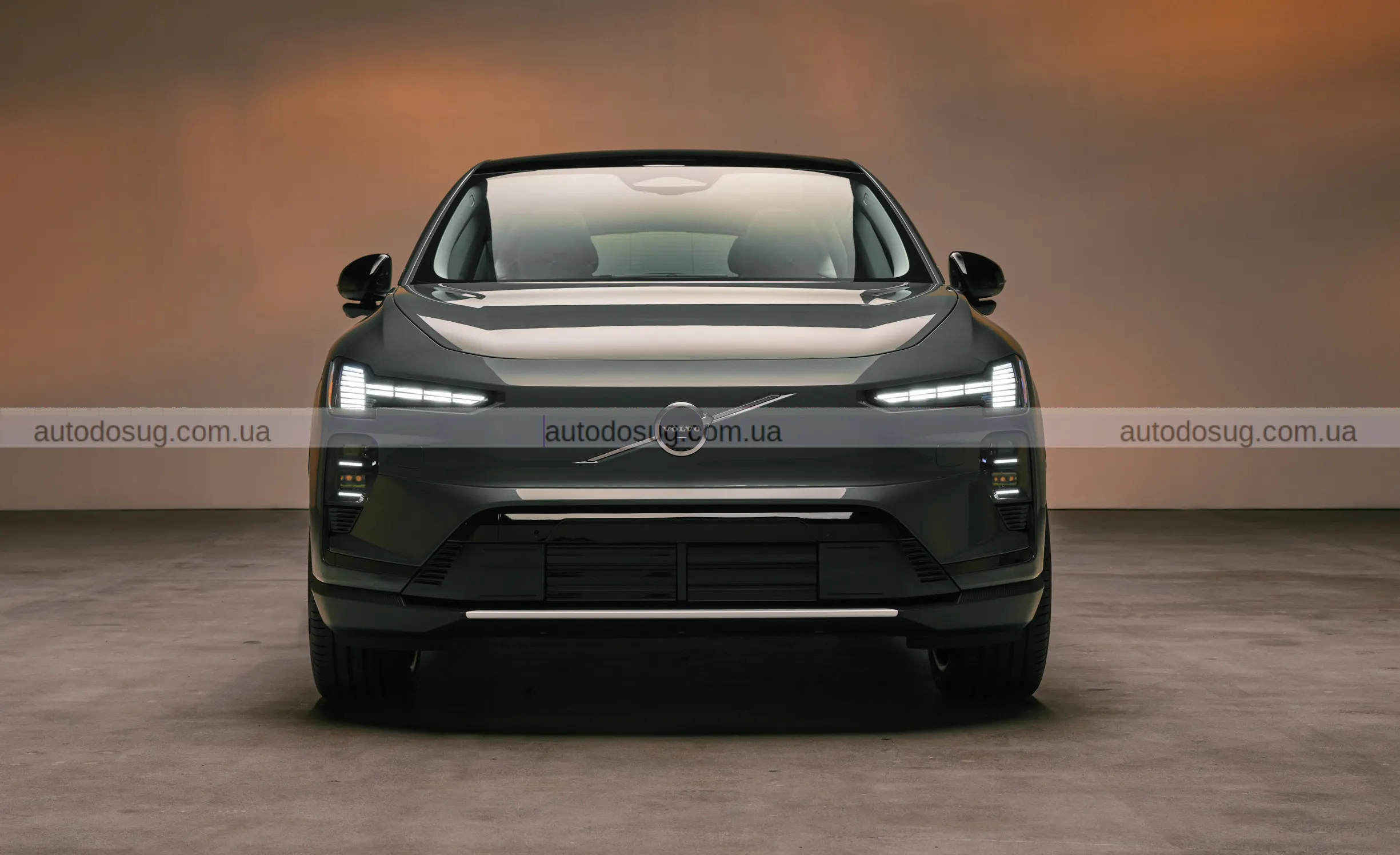 Новий позашляховик Volvo EX60 з запасом ходу 400 миль має новий стандарт дальності й заряджання серед EV