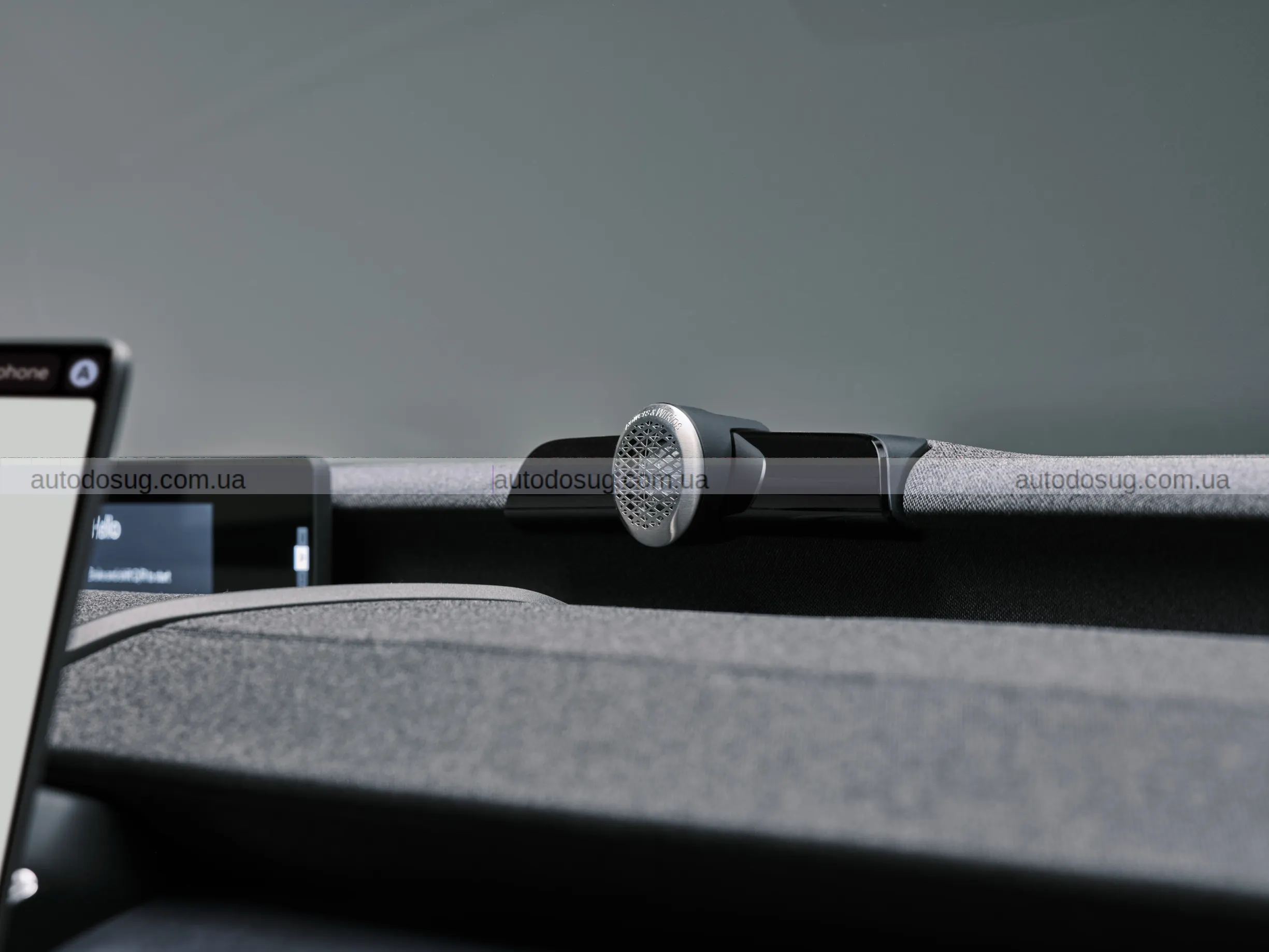 Новий позашляховик Volvo EX60 з запасом ходу 400 миль має новий стандарт дальності й заряджання серед EV