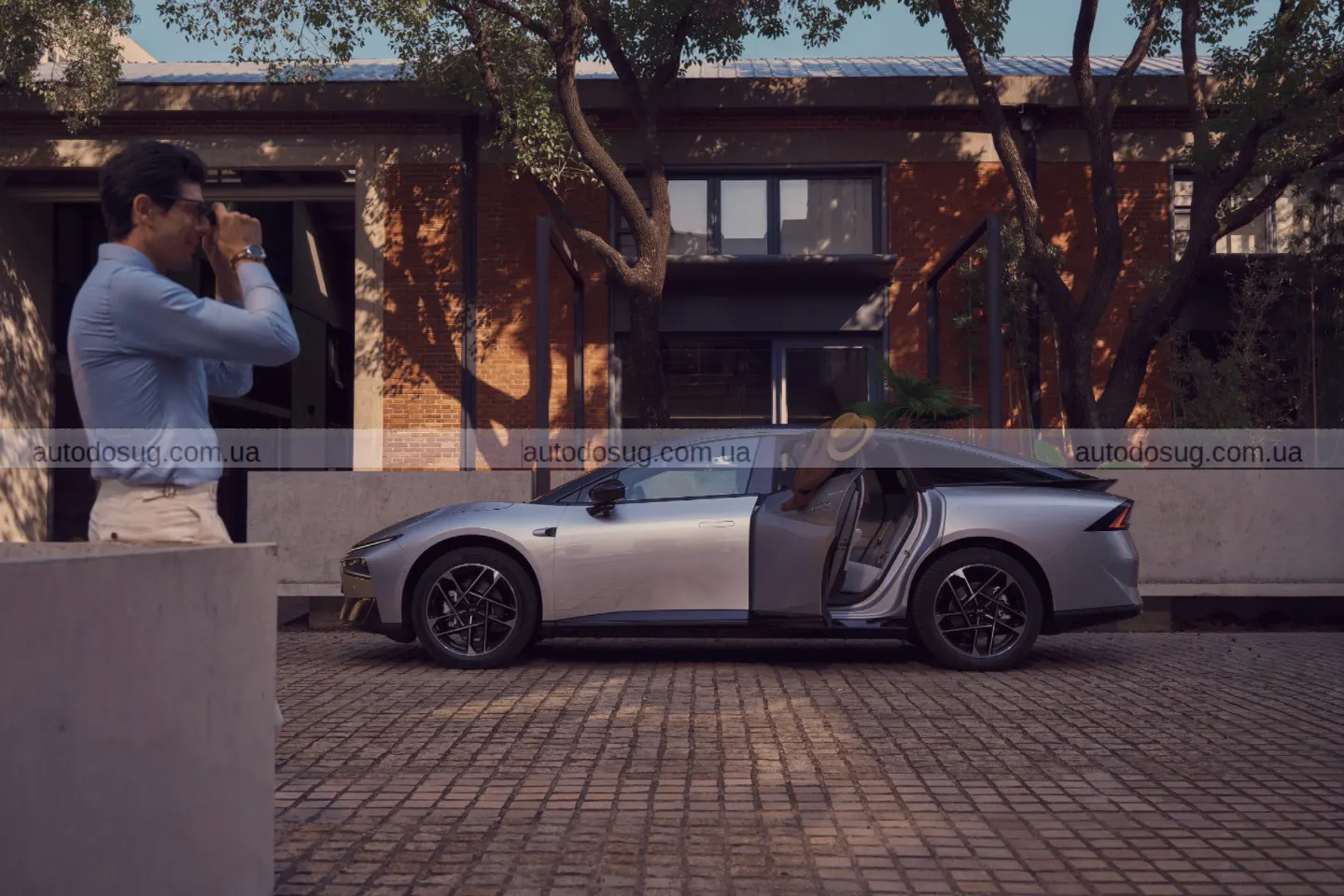 Премʼєра XPeng P7+ у Європі кидає новий виклик для VW ID.7