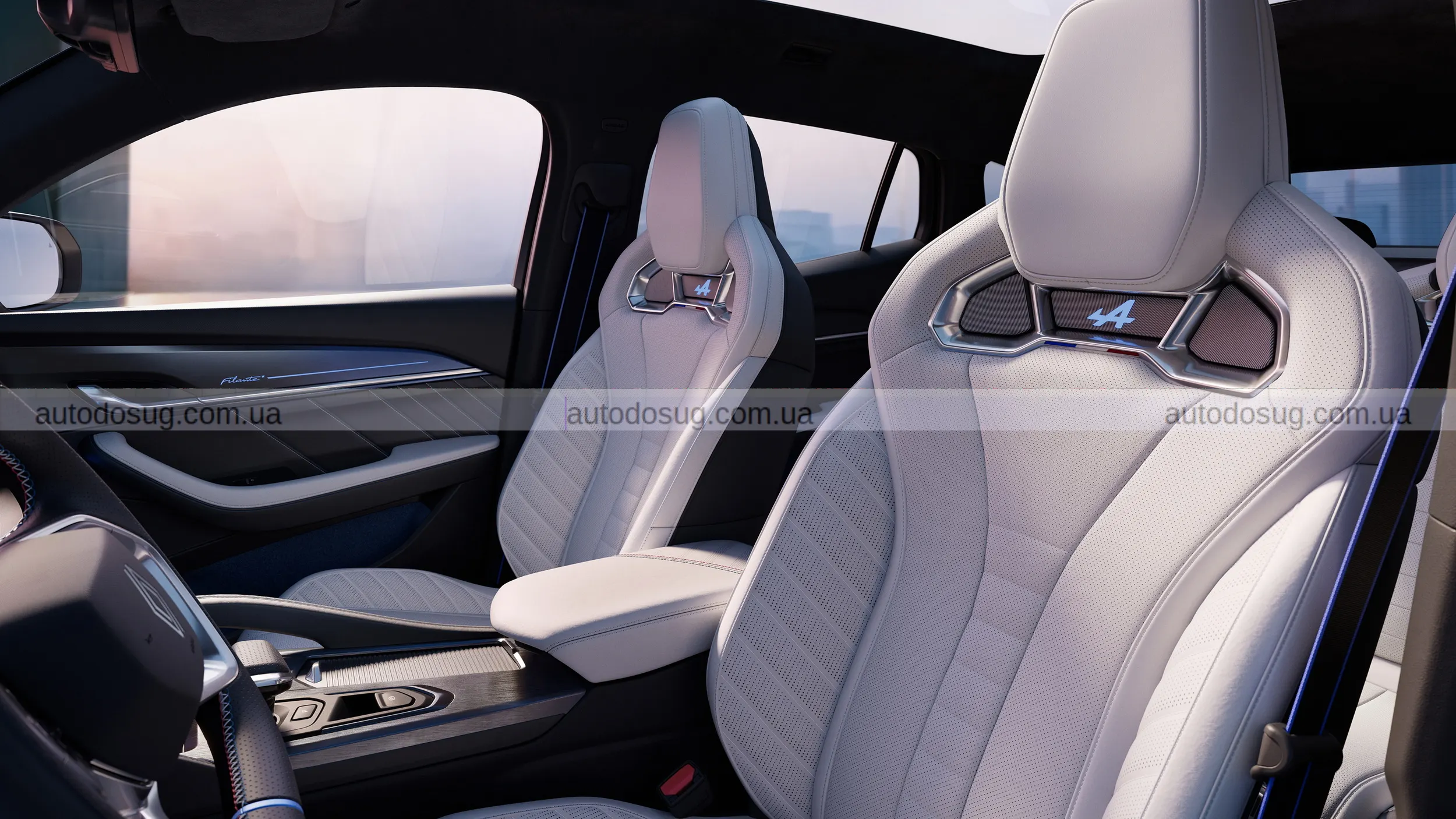 Renault нарешті має справжній преміальний позашляховик Renault Filante