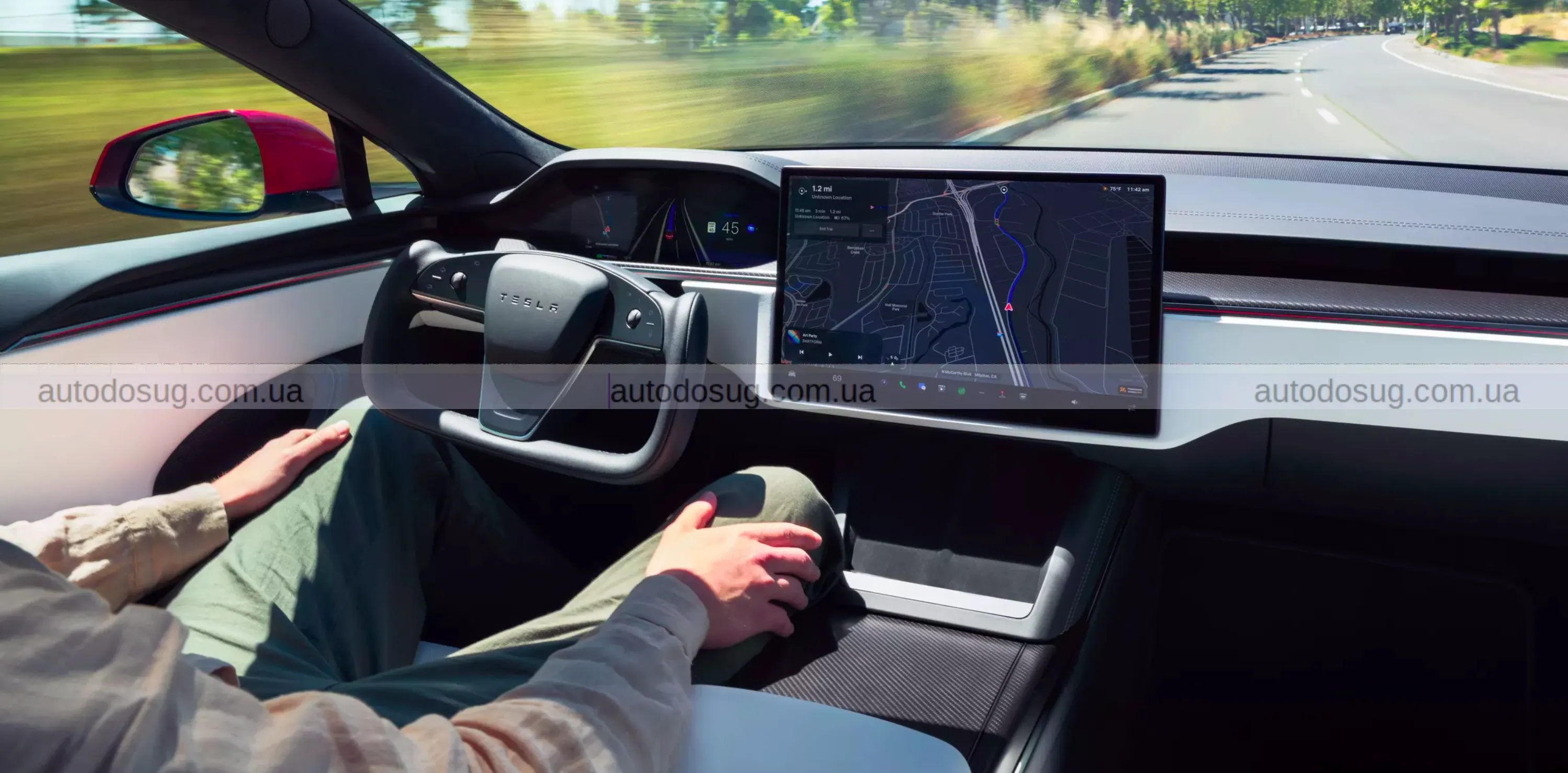 Tesla зробила функцію автономного керування платною