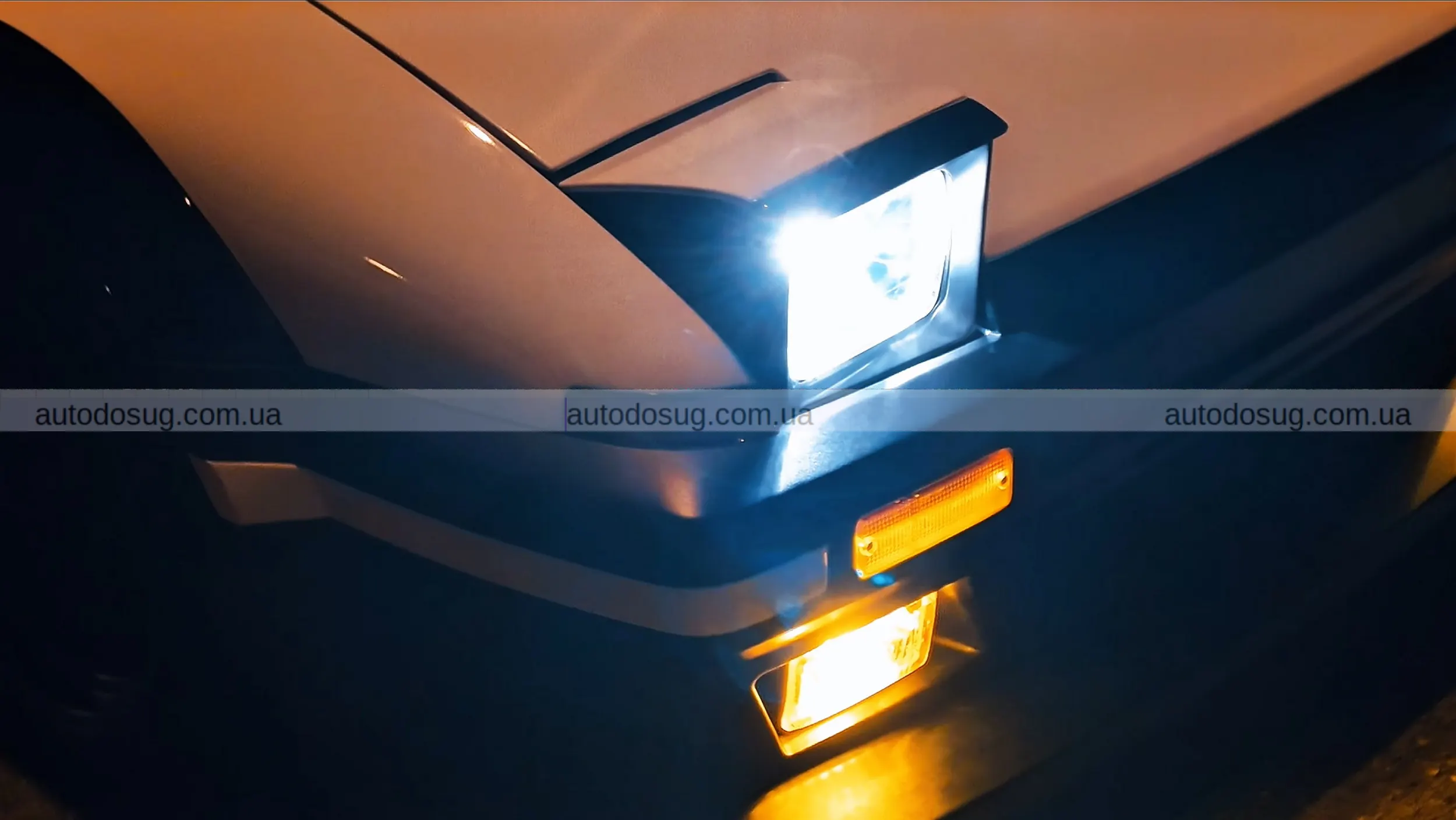 Toyota 86 перетворили на ретро-AE86 з висувними фарами та представили на Токійському автосалоні 2026