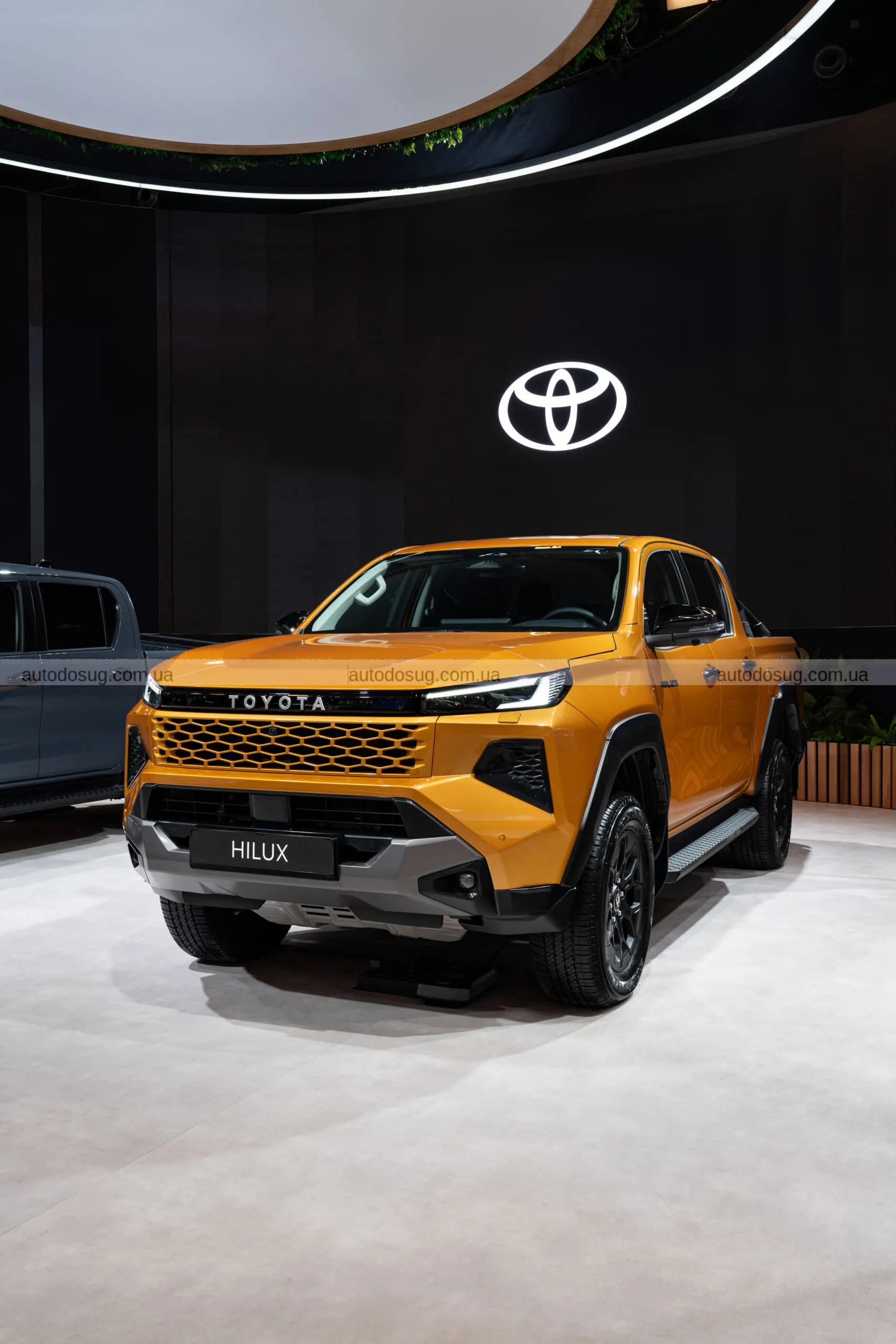 Toyota дебютує з електричним пікапом Hilux EV 2026