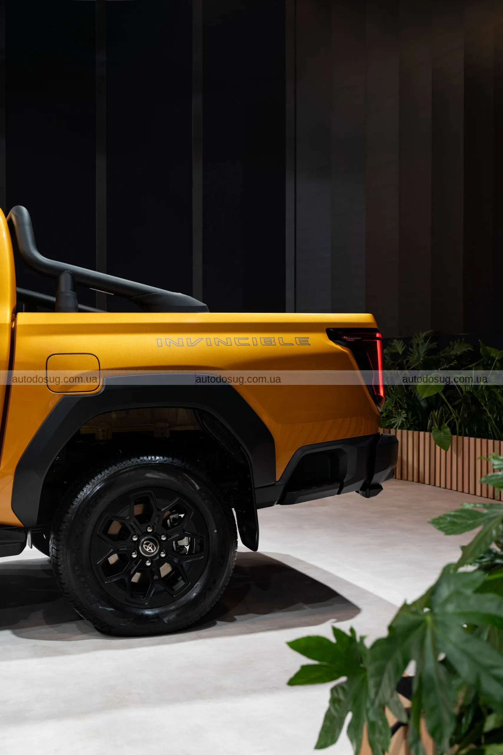 Toyota дебютує з електричним пікапом Hilux EV 2026