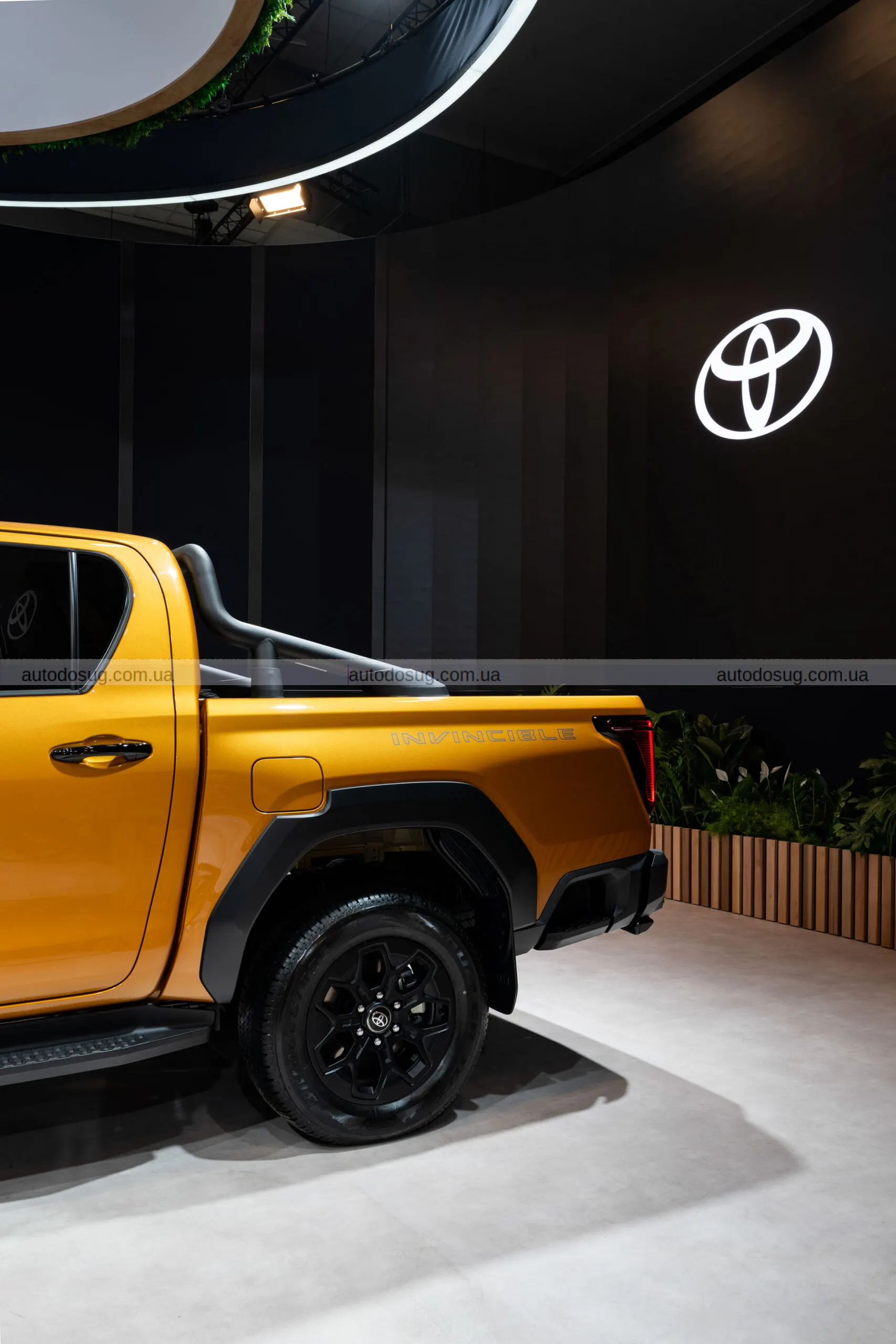 Toyota дебютує з електричним пікапом Hilux EV 2026