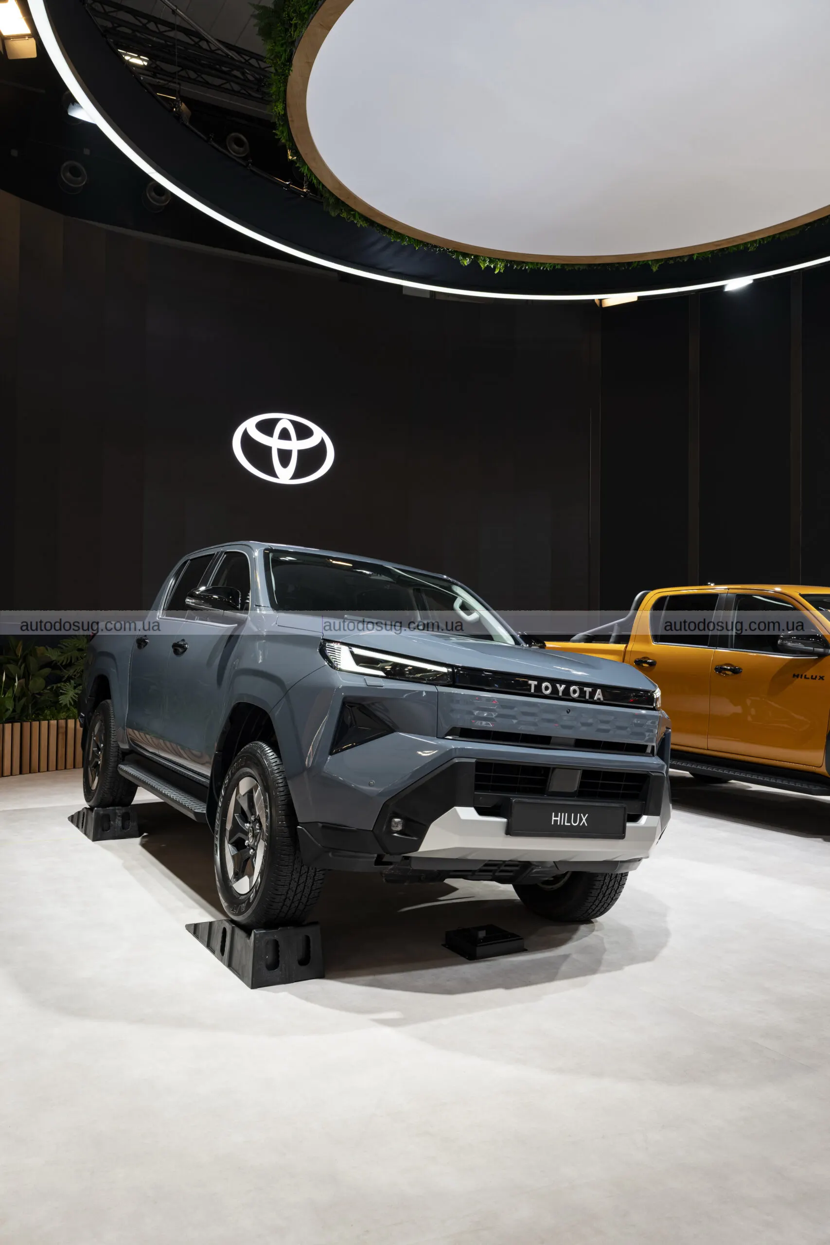Toyota дебютує з електричним пікапом Hilux EV 2026