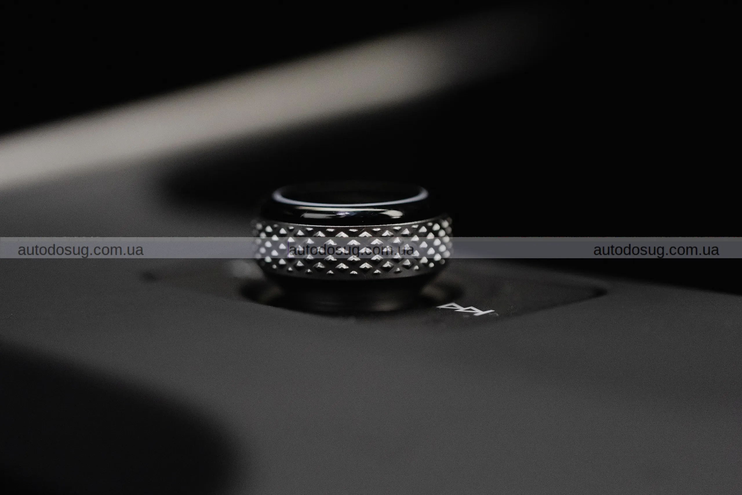 Volkswagen повертає фізичні кнопки у салоні нового ID. Polo