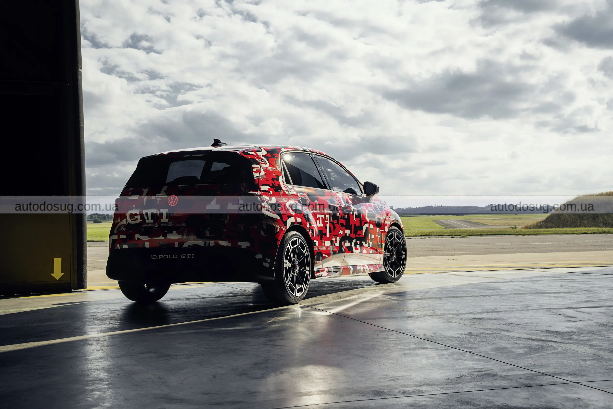 Volkswagen повертає фізичні кнопки у салоні нового ID. Polo