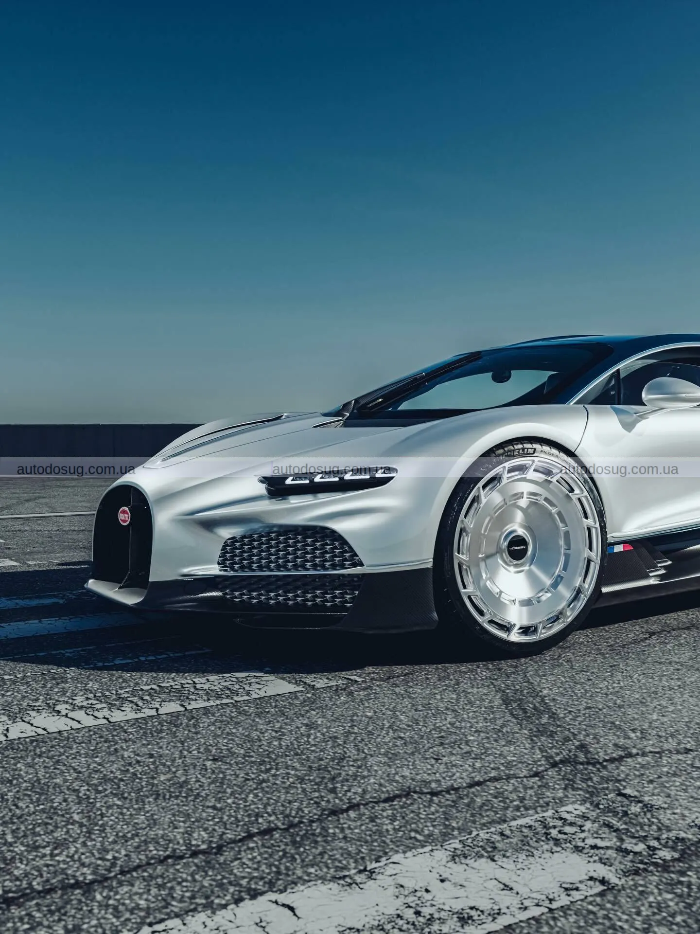 Воссен анонсував кастомні колеса для майбутнього гіперкара Bugatti Tourbillon