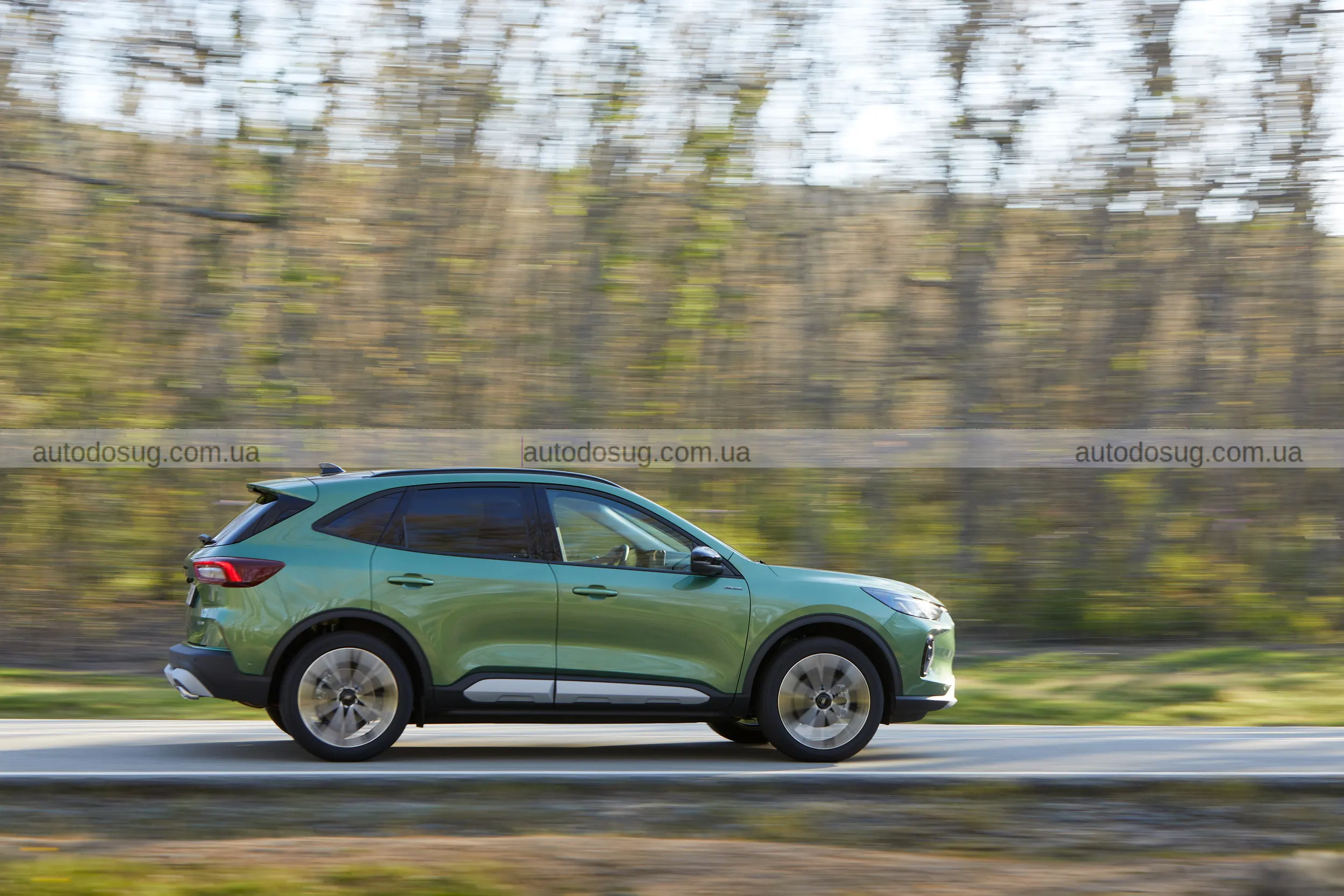 Ford розширює технології в Kuga, поки Escape йде з ринку