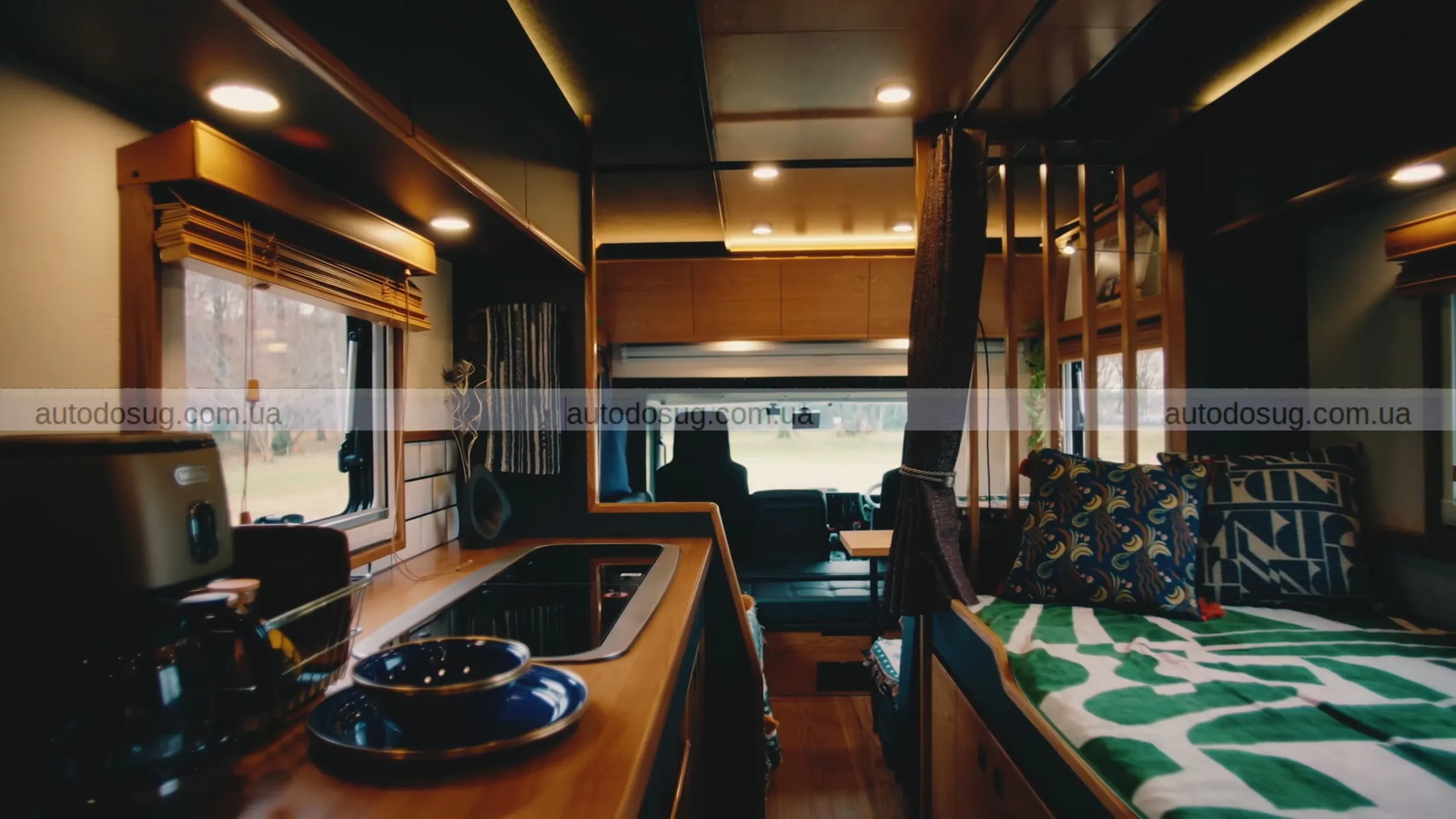 Isuzu Elf Concept перетворює утилітарний фургон у стильний простір для життя