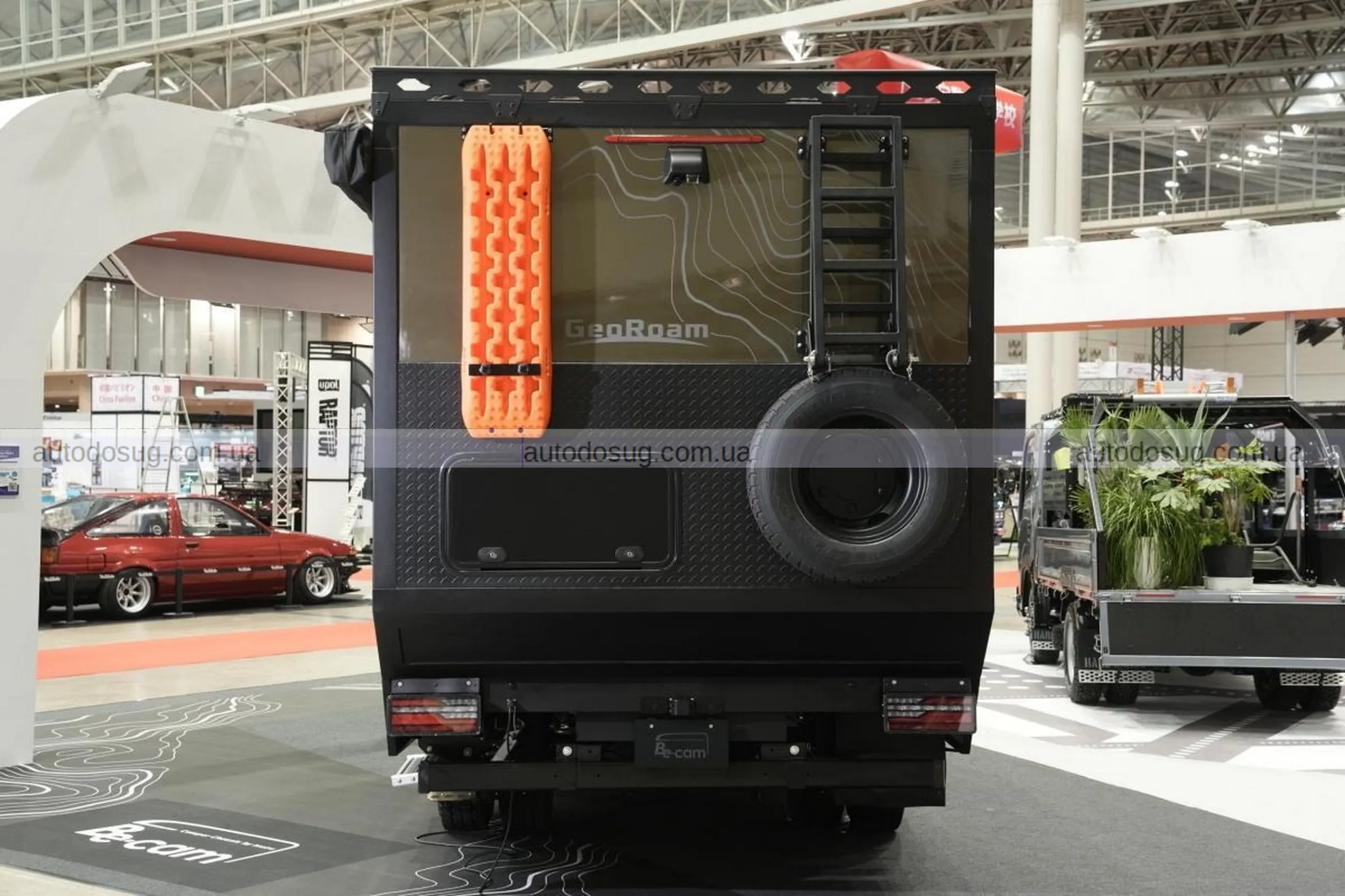 Isuzu Elf Concept перетворює утилітарний фургон у стильний простір для життя