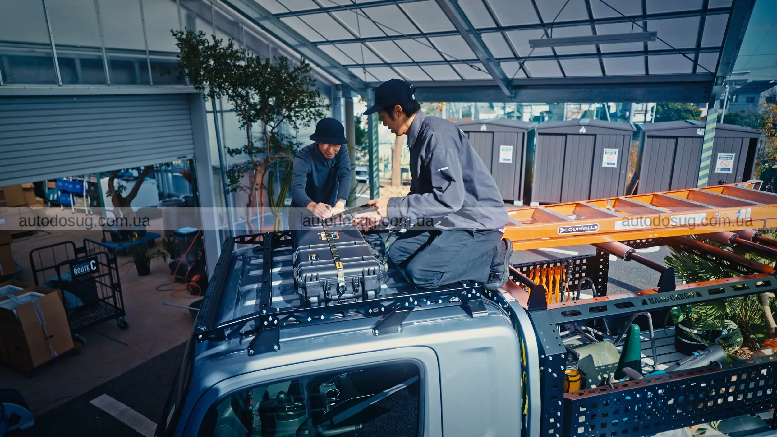 Isuzu Elf Concept перетворює утилітарний фургон у стильний простір для життя