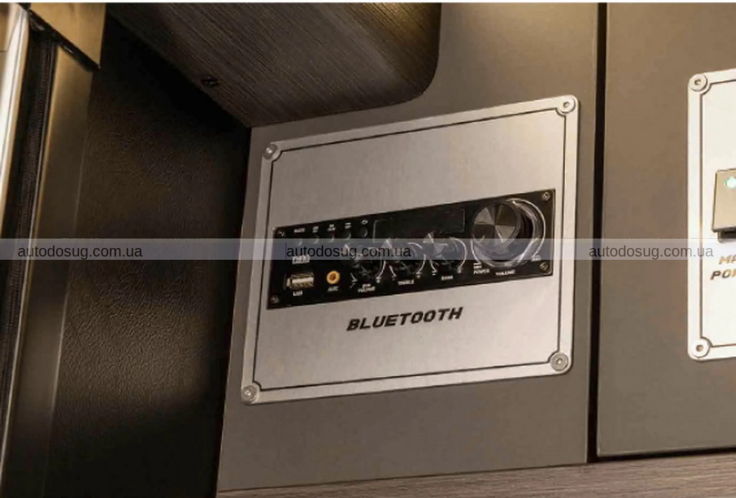 Крихітна вантажівка Kei стає справжнім крихітним будинком на колесах