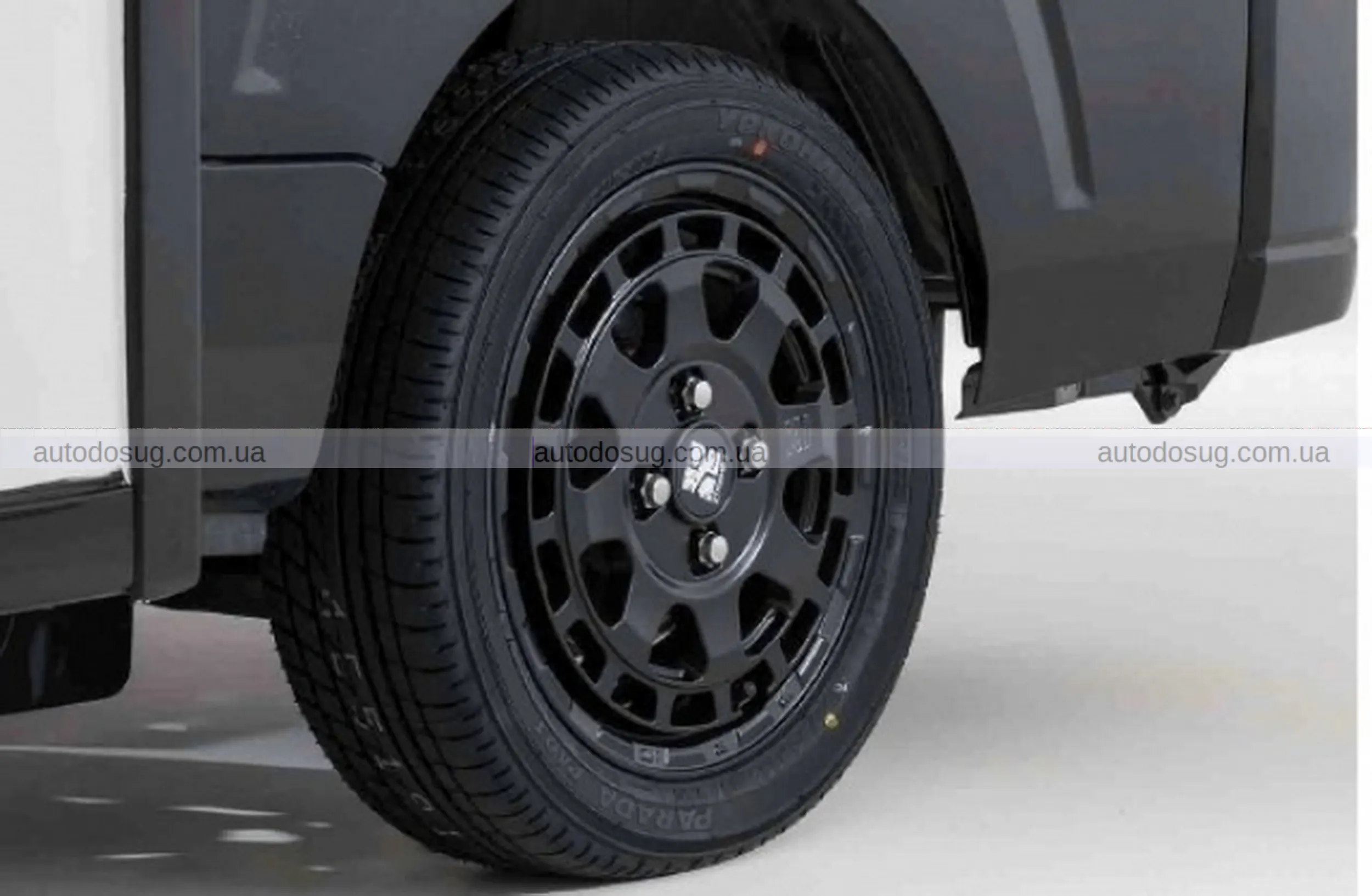 Крихітна вантажівка Kei стає справжнім крихітним будинком на колесах