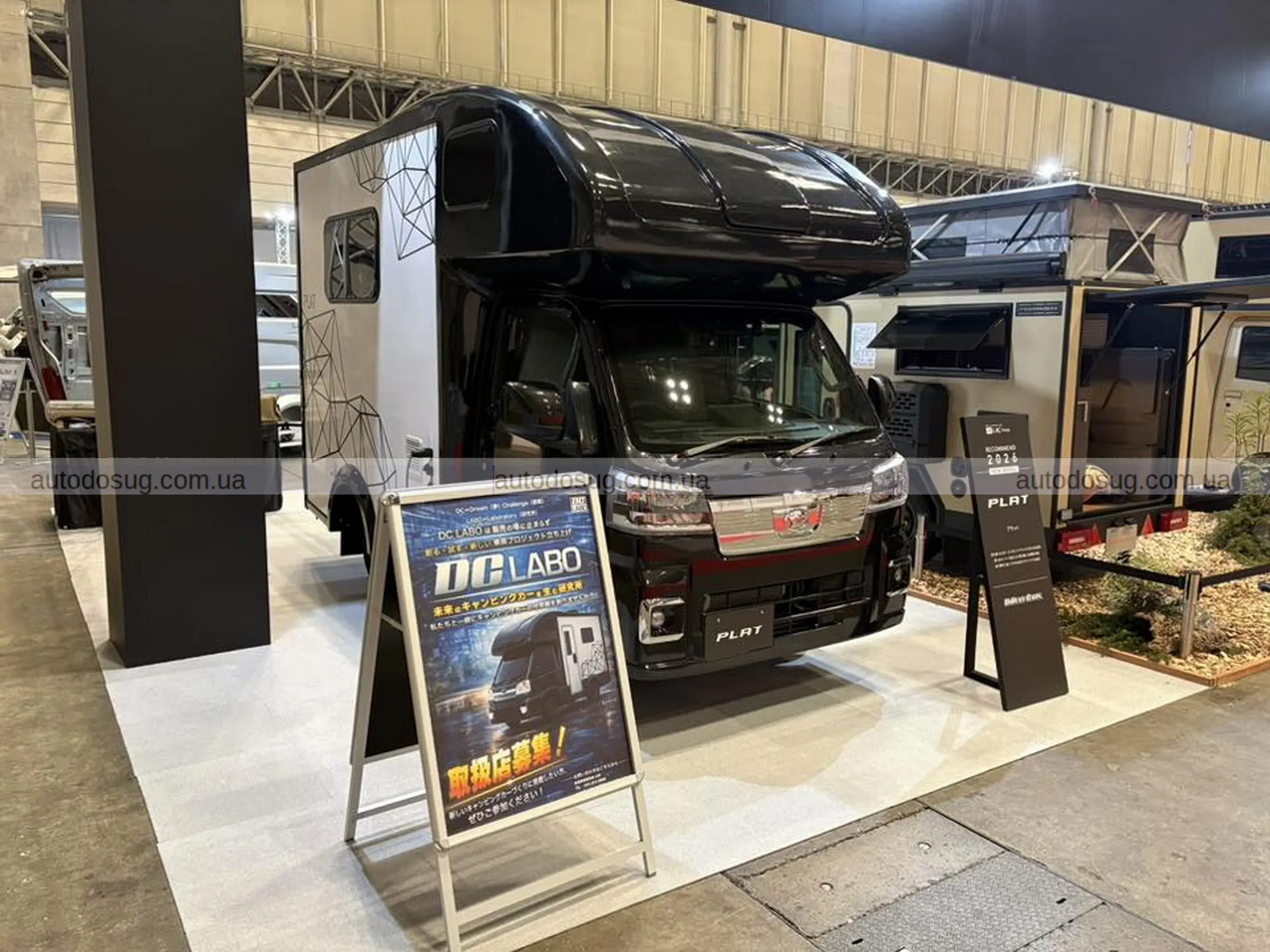 Крихітна вантажівка Kei стає справжнім крихітним будинком на колесах